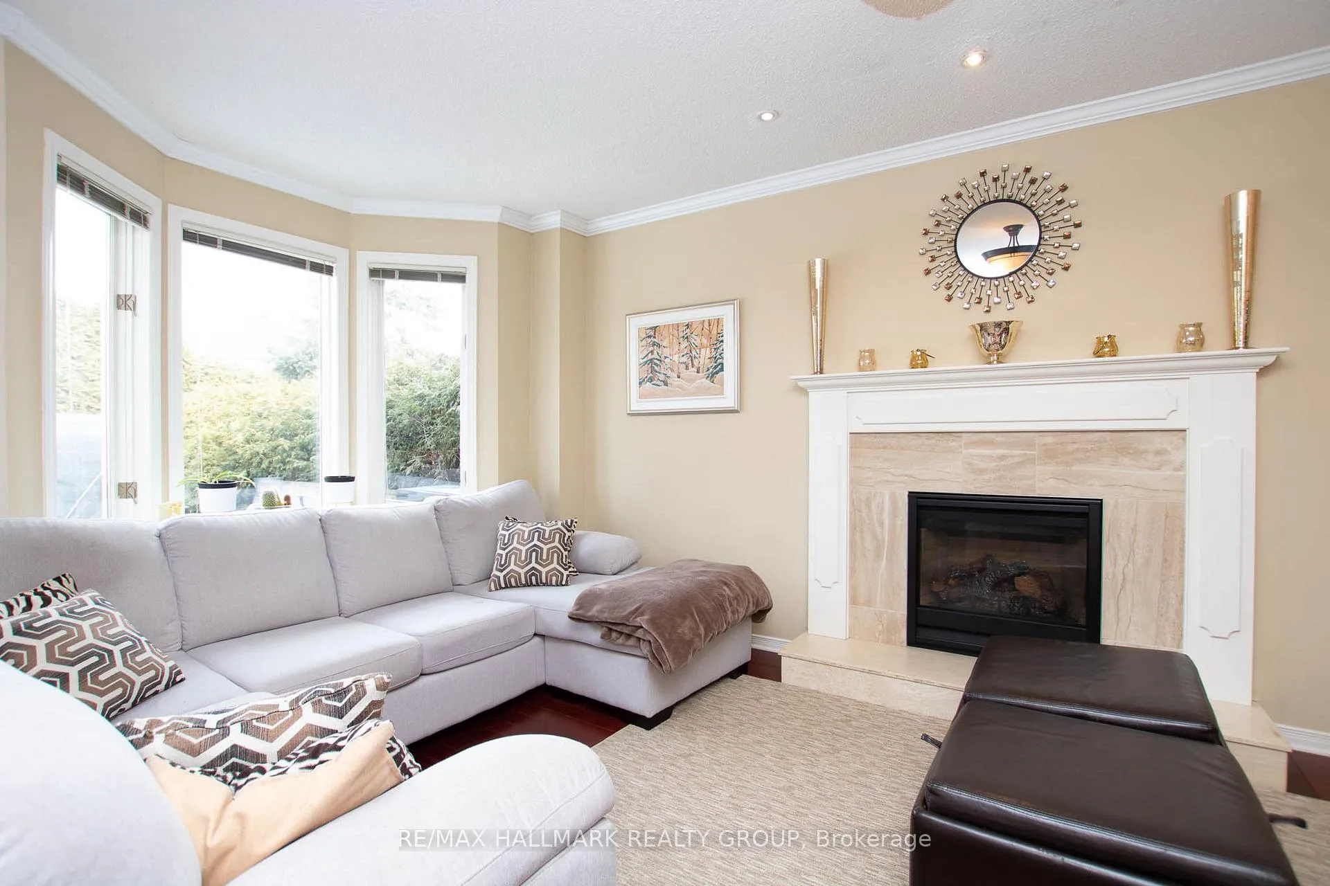 Photo 16 of 25 Claudet Crescent, Ottawa, Hunt Club Park — HOMEH