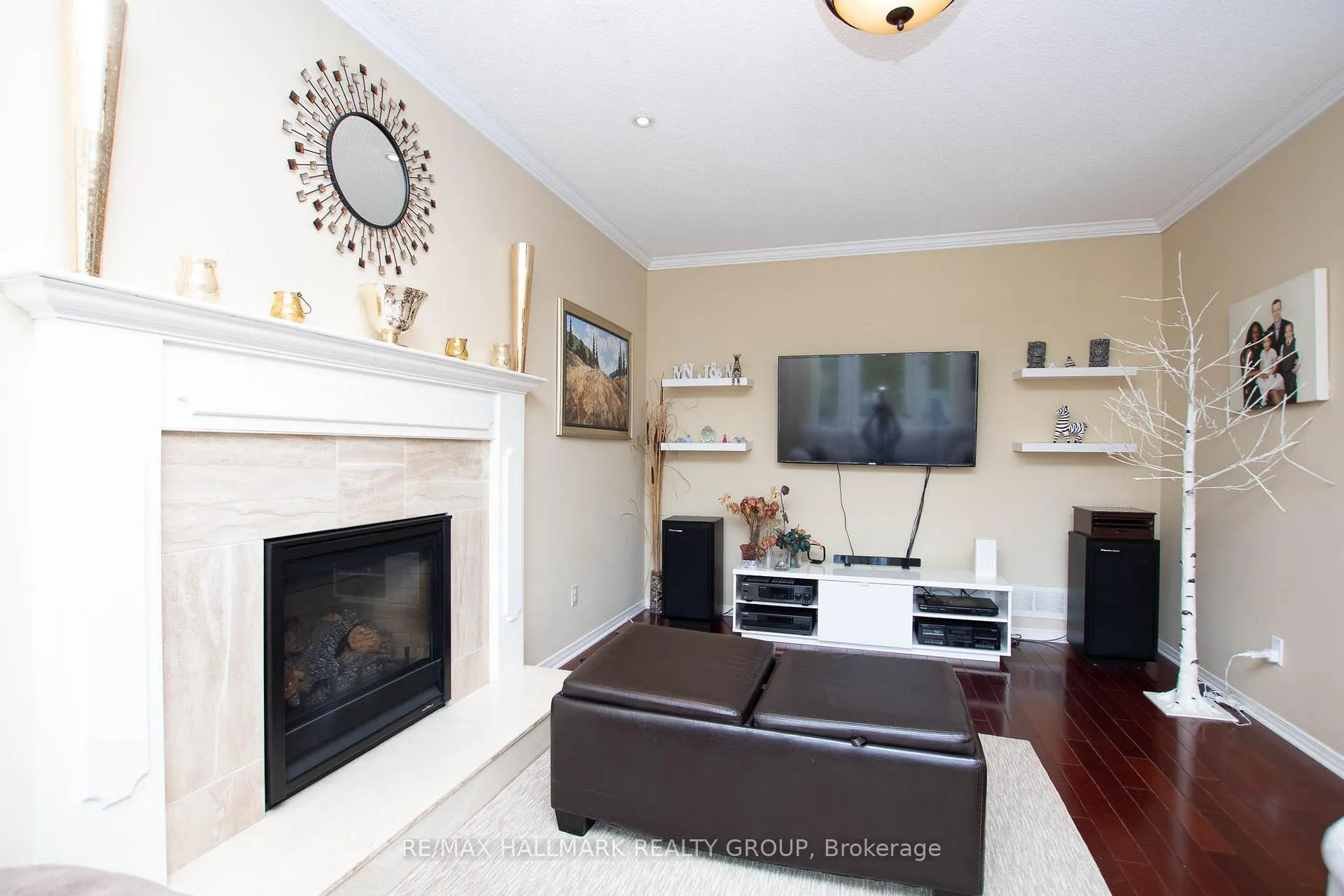 Photo 17 of 25 Claudet Crescent, Ottawa, Hunt Club Park — HOMEH