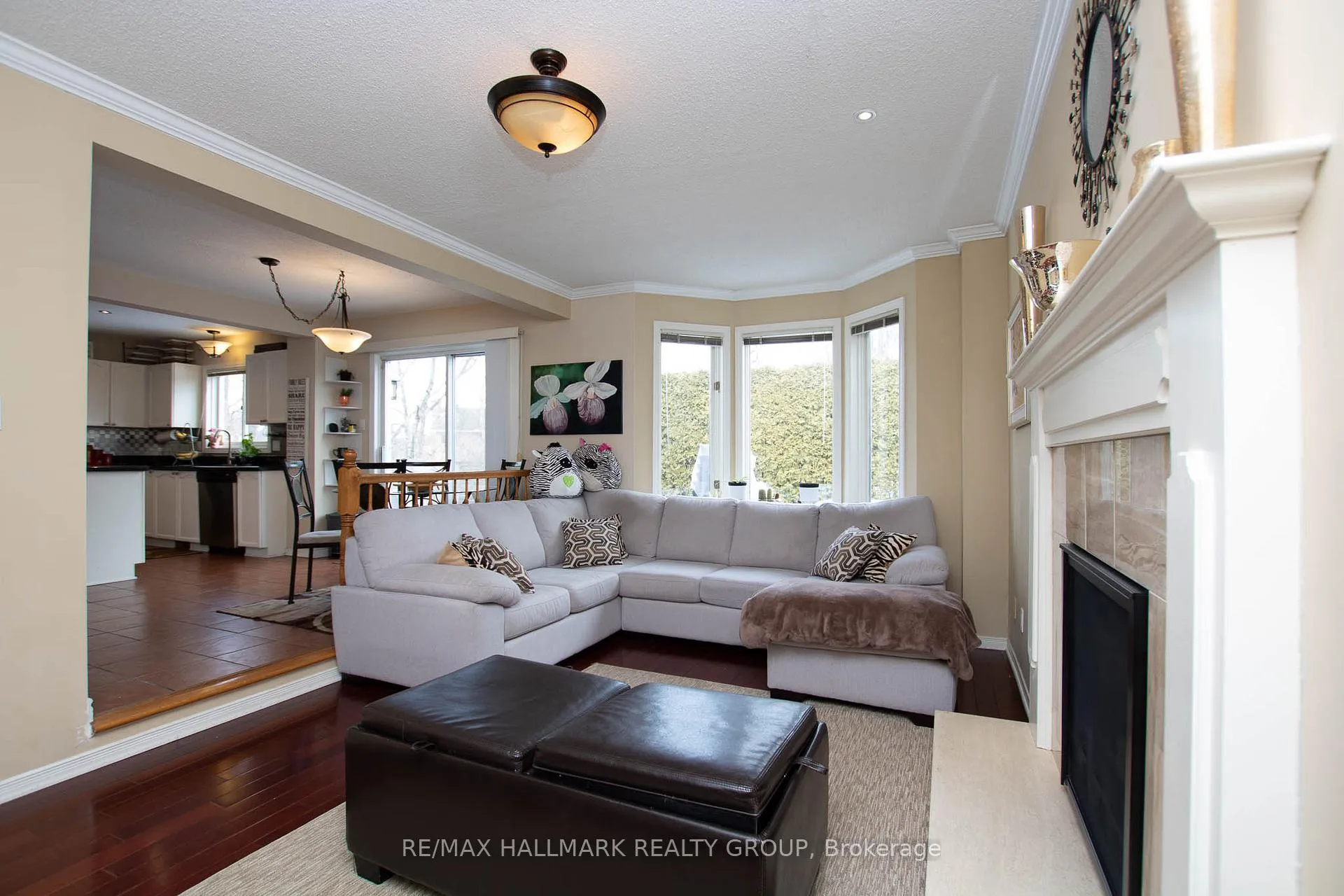 Photo 18 of 25 Claudet Crescent, Ottawa, Hunt Club Park — HOMEH