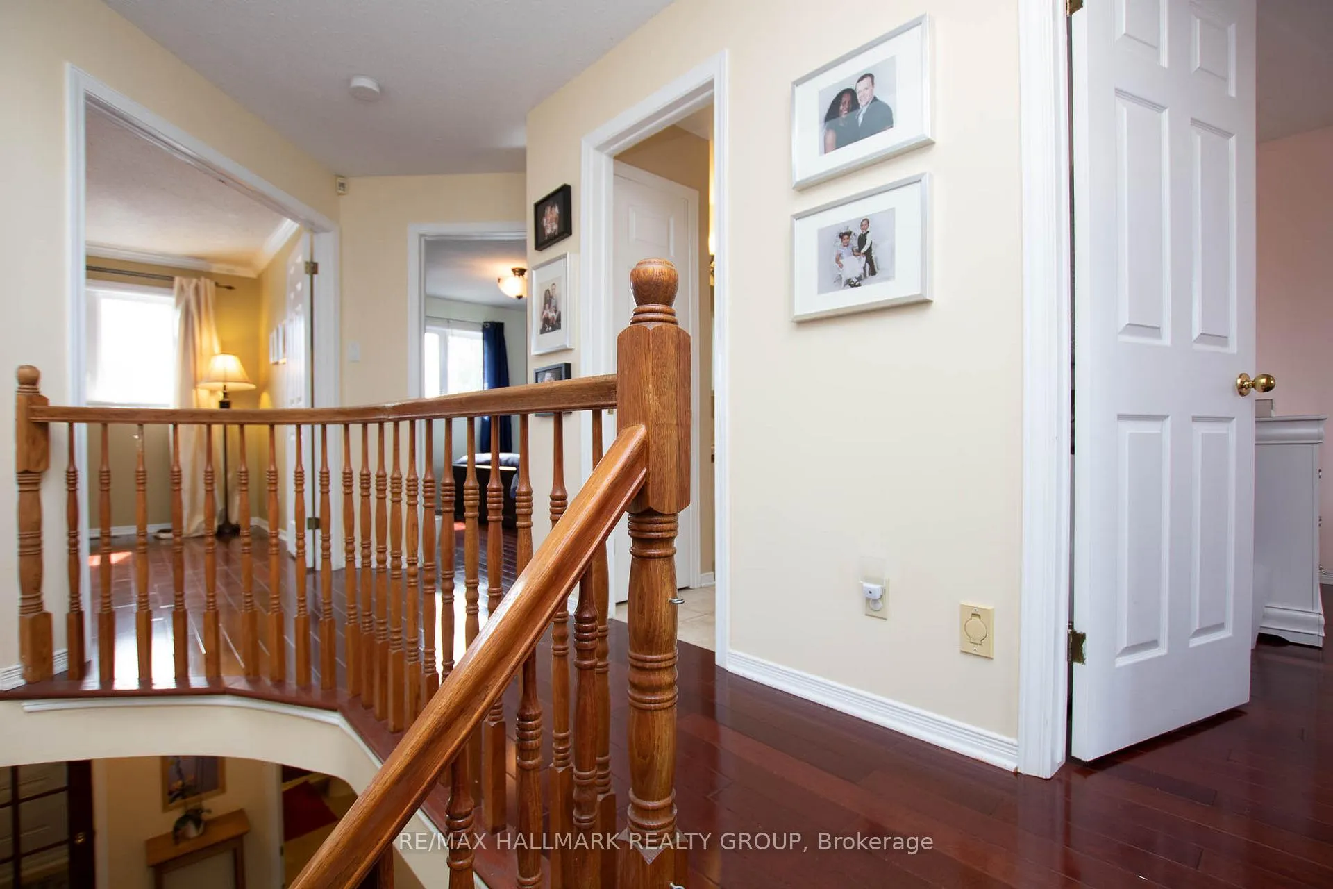 Photo 20 of 25 Claudet Crescent, Ottawa, Hunt Club Park — HOMEH