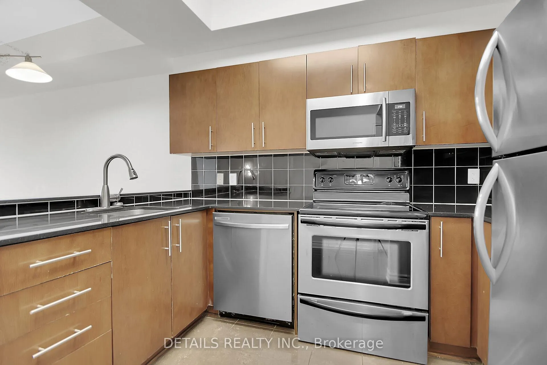 Photo 6 of Unit 1202, 200 Rideau Street, Ottawa, Sandy Hill — HOMEH