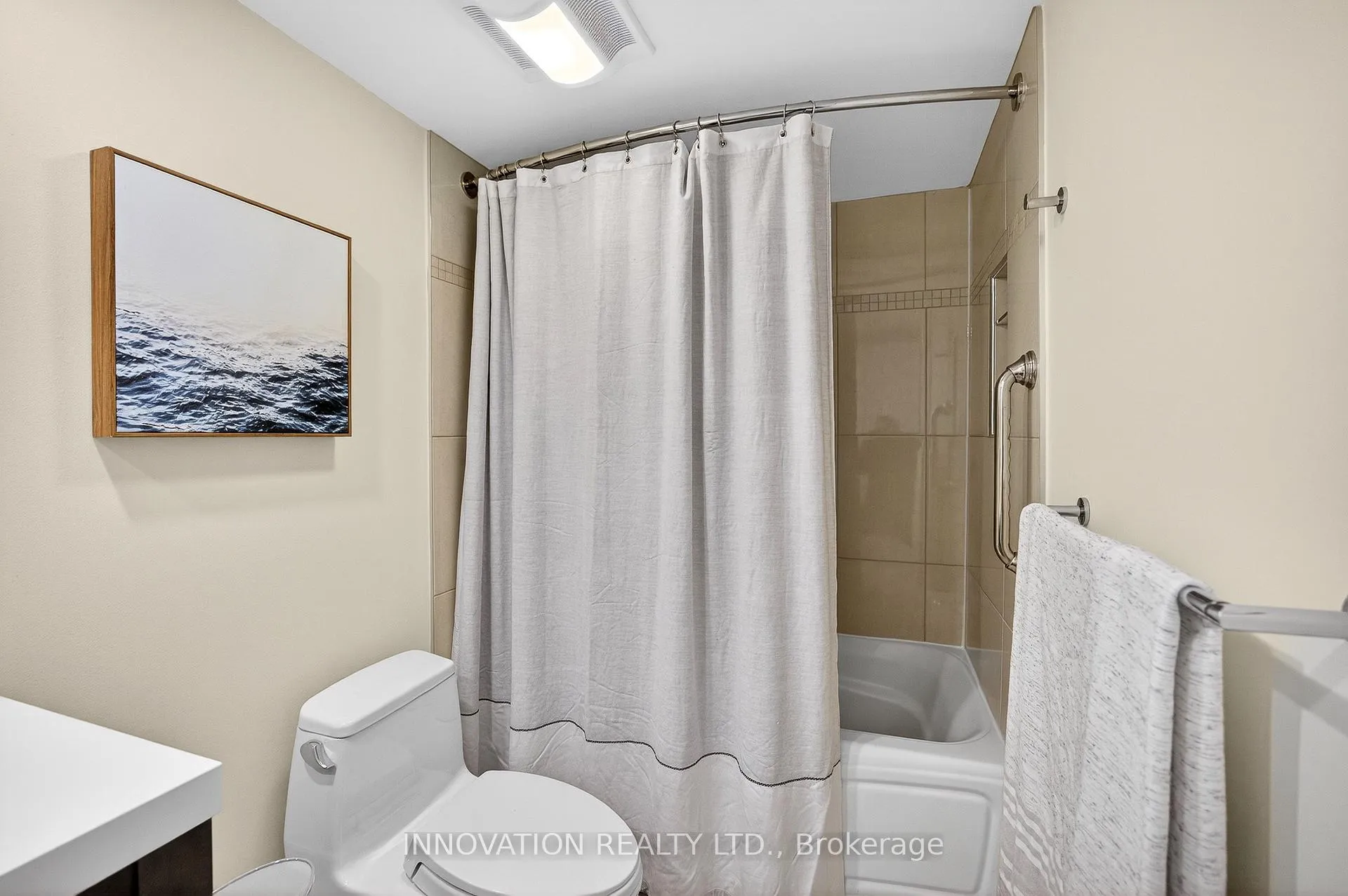Photo 33 of Unit 204, 30 Charlevoix Street, Ottawa, Vanier — HOMEH