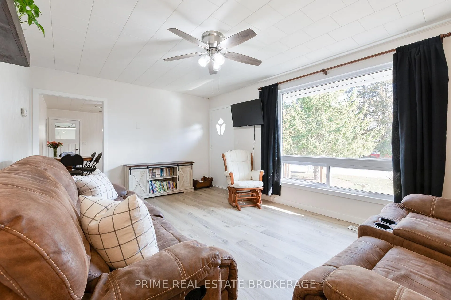 Photo 4 of 204 Evandale Street, West Elgin, West Lorne — HOMEH