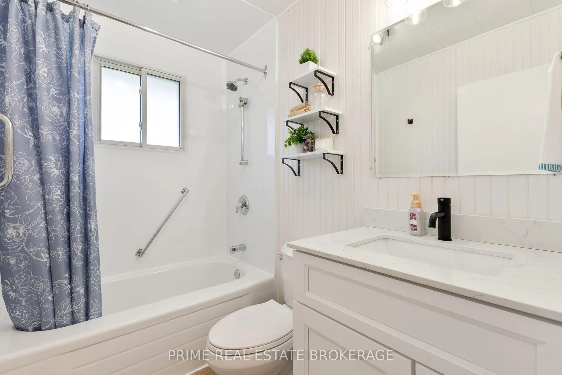 Photo 9 of 204 Evandale Street, West Elgin, West Lorne — HOMEH