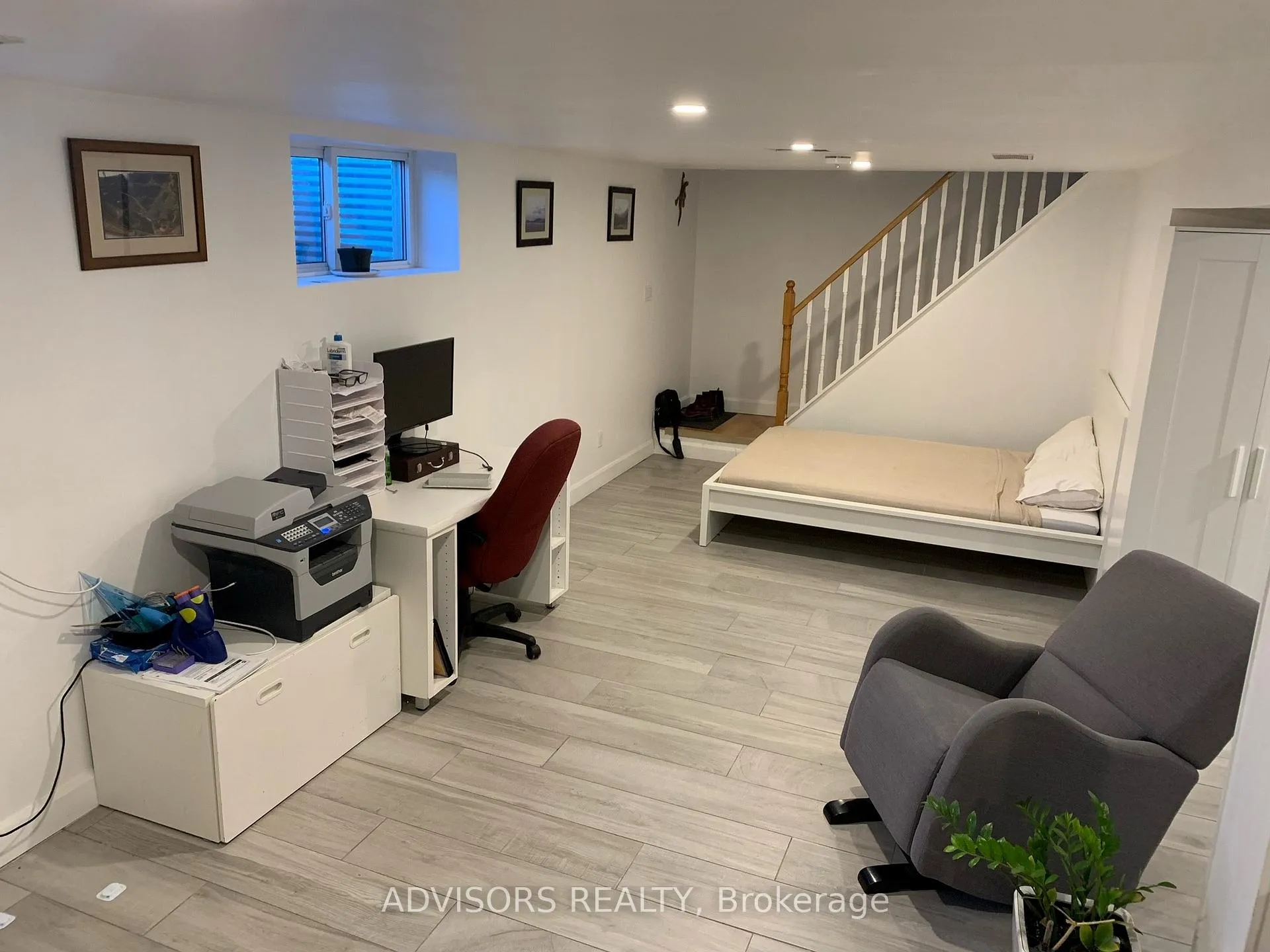 Photo 2 of 48 Briar Road, Barrie, Allandale Heights — HOMEH