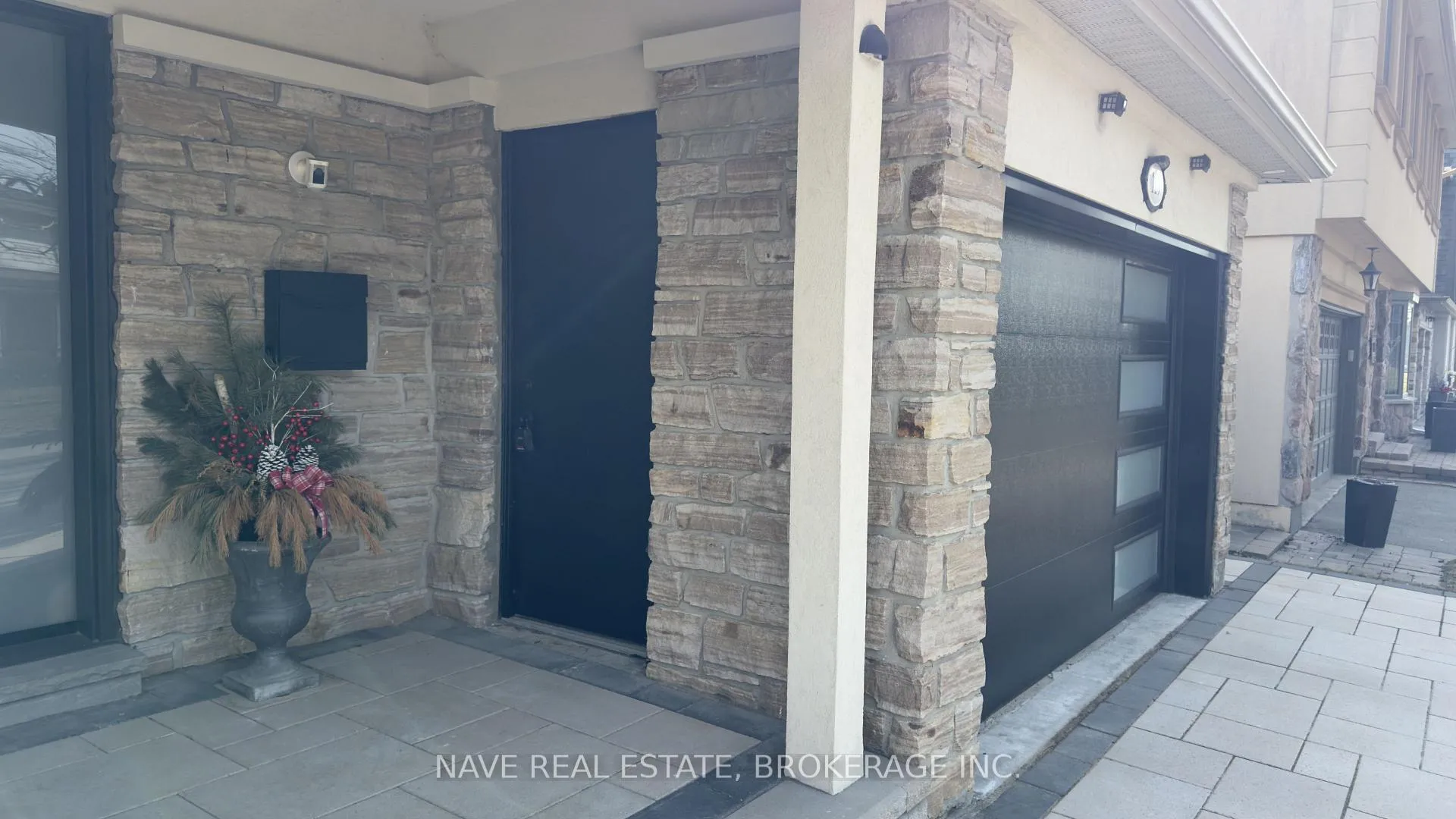 Photo 4 of Unit Basement, 125 Bay Thorn Drive, Markham, Royal Orchard — HOMEH