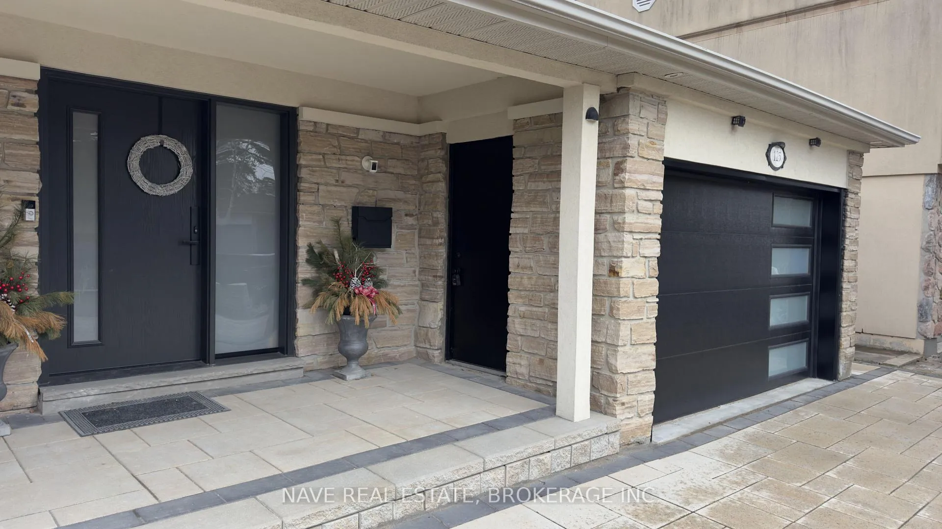 Photo 5 of Unit Basement, 125 Bay Thorn Drive, Markham, Royal Orchard — HOMEH