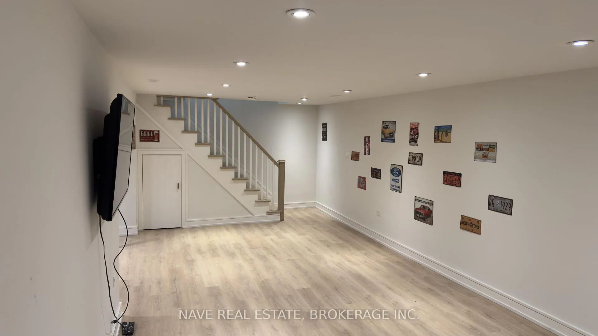 Photo 9 of Unit Basement, 125 Bay Thorn Drive, Markham, Royal Orchard — HOMEH
