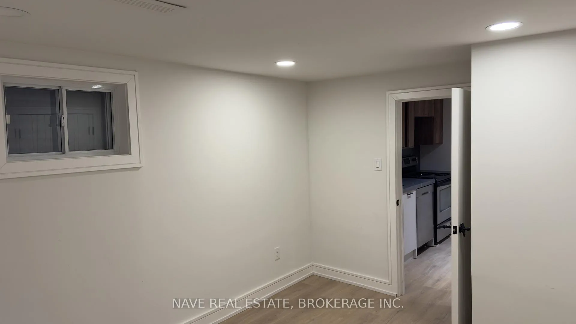 Photo 16 of Unit Basement, 125 Bay Thorn Drive, Markham, Royal Orchard — HOMEH