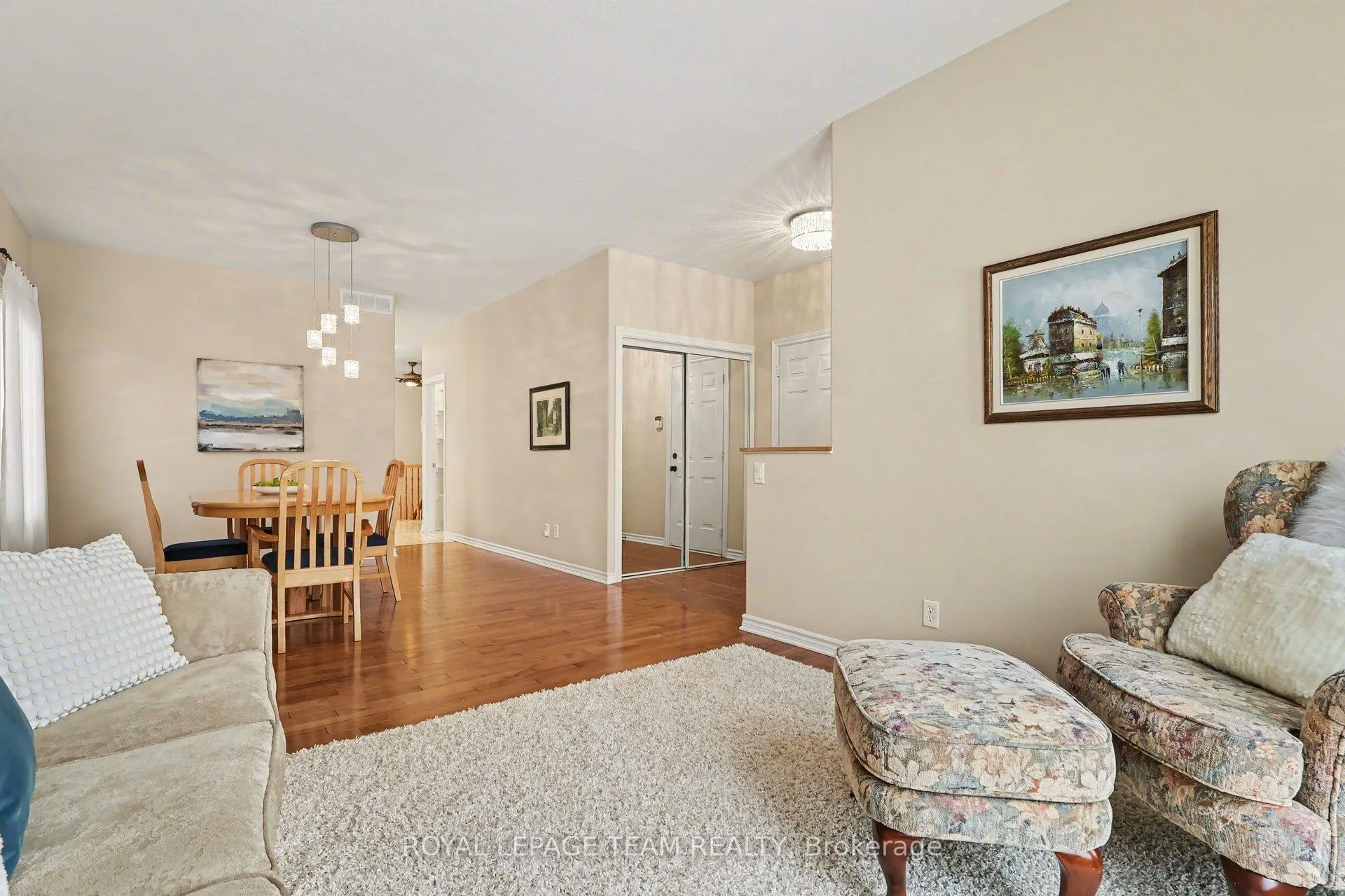 Photo 7 of 751 Vermillion Drive, Ottawa, Riverside South/Gloucester Glen — HOMEH