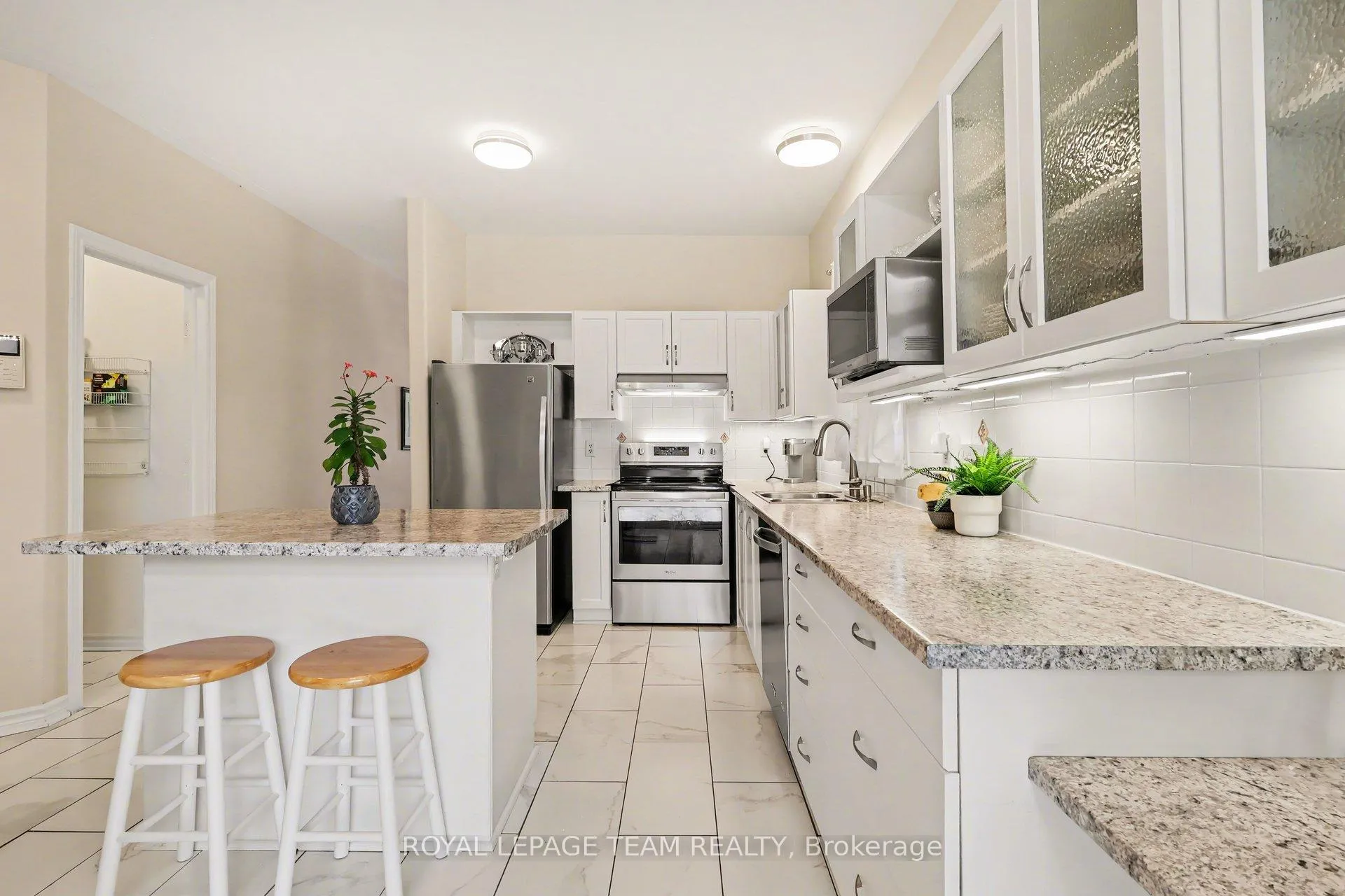 Photo 13 of 751 Vermillion Drive, Ottawa, Riverside South/Gloucester Glen — HOMEH