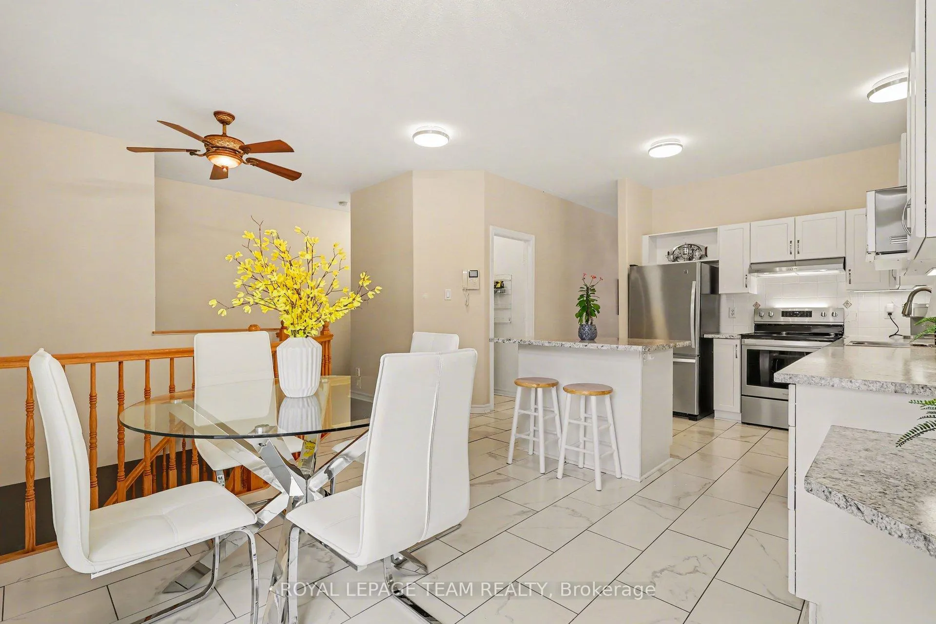Photo 16 of 751 Vermillion Drive, Ottawa, Riverside South/Gloucester Glen — HOMEH