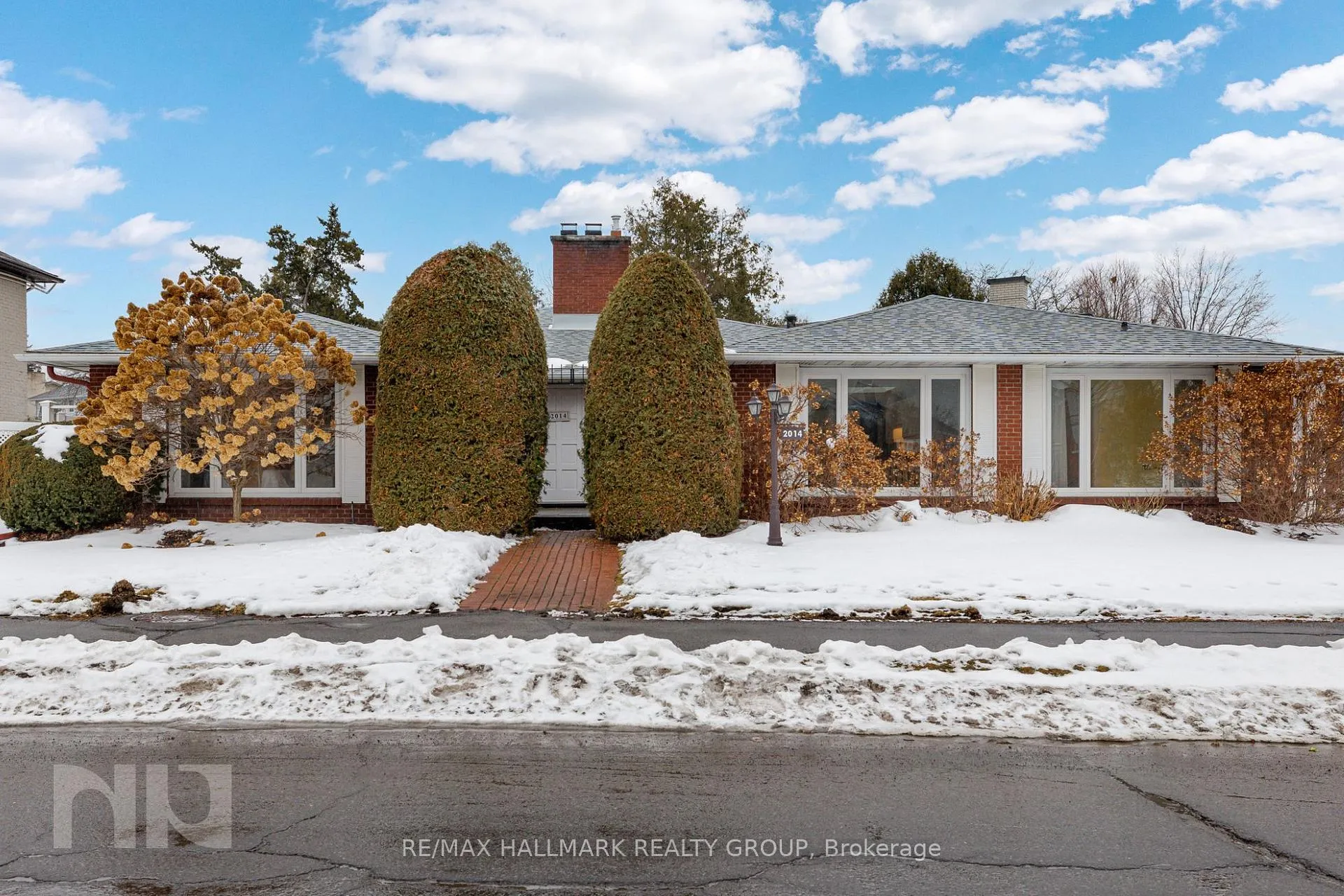 Photo 1 of 2014 Delmar Drive, Ottawa, Playfair Park — HOMEH