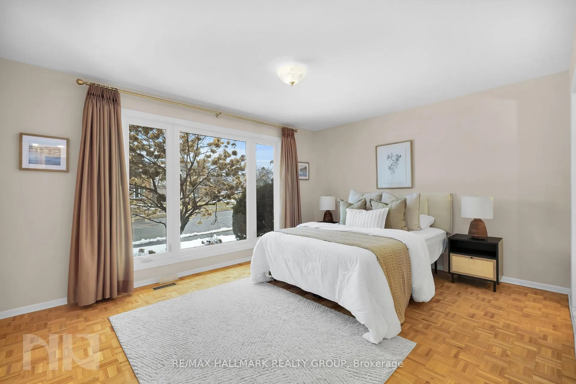 Photo 32 of 2014 Delmar Drive, Ottawa, Playfair Park — HOMEH