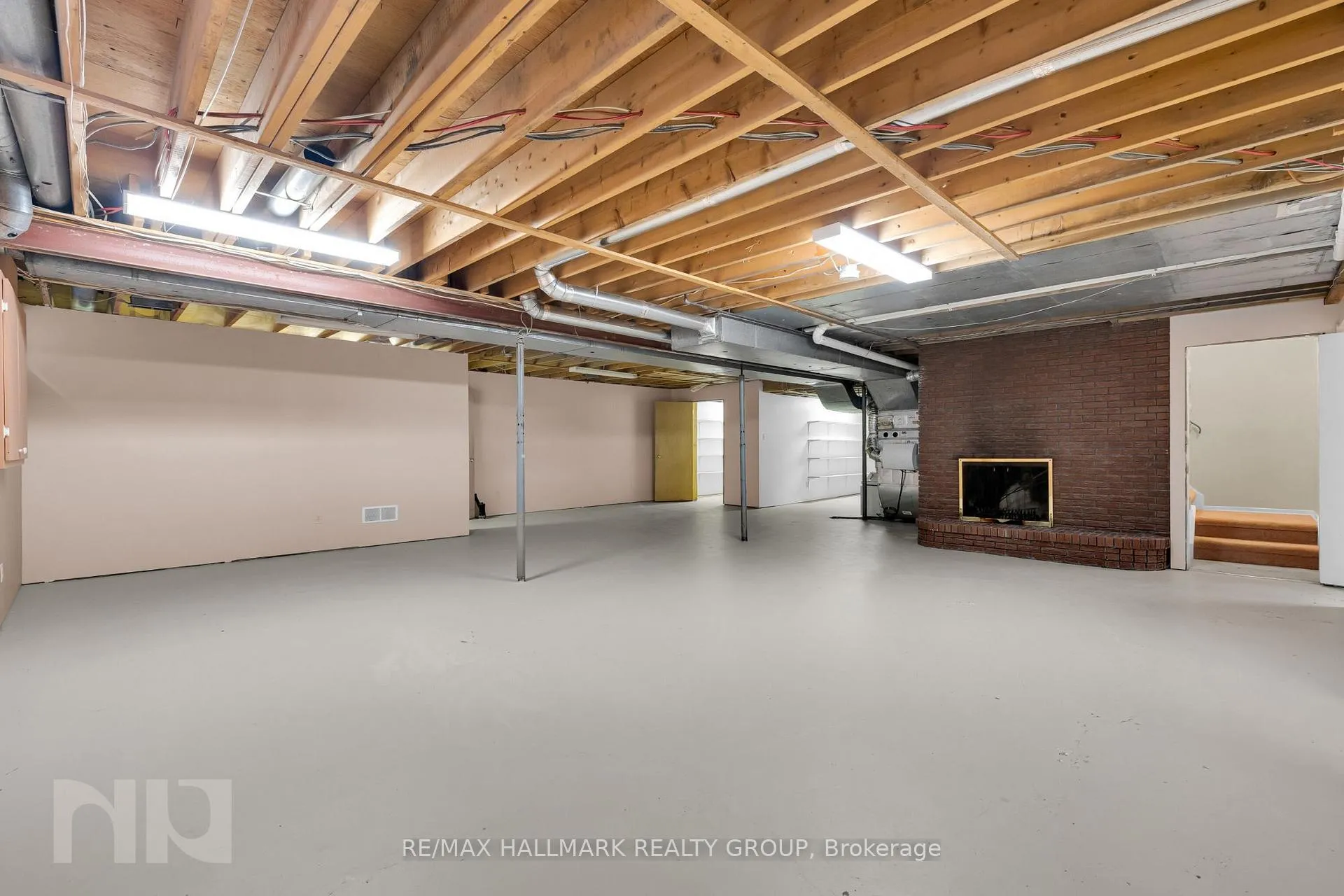 Photo 41 of 2014 Delmar Drive, Ottawa, Playfair Park — HOMEH