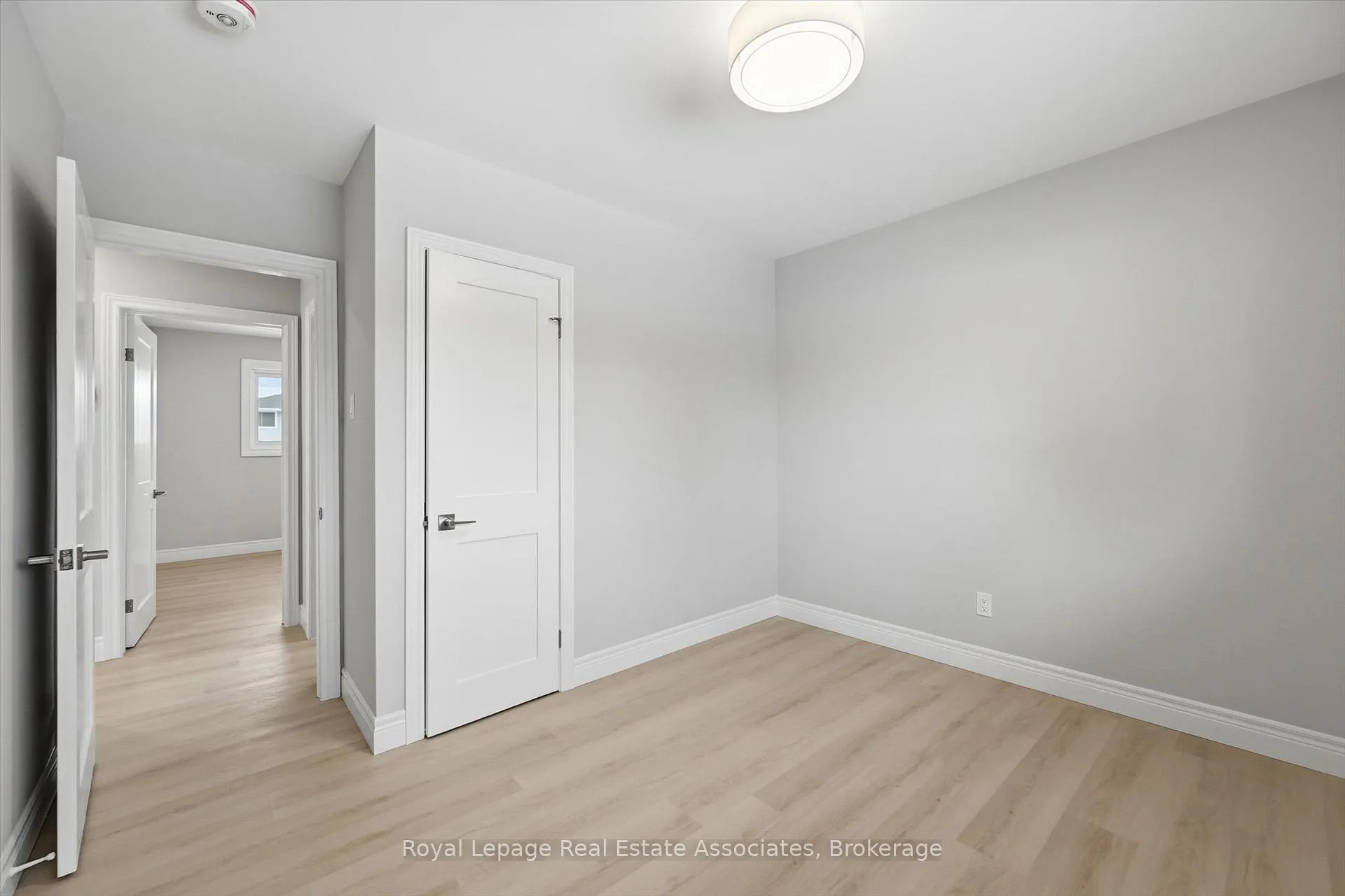 Photo 15 of 26 Geneva Drive, Hamilton, Buchanan — HOMEH