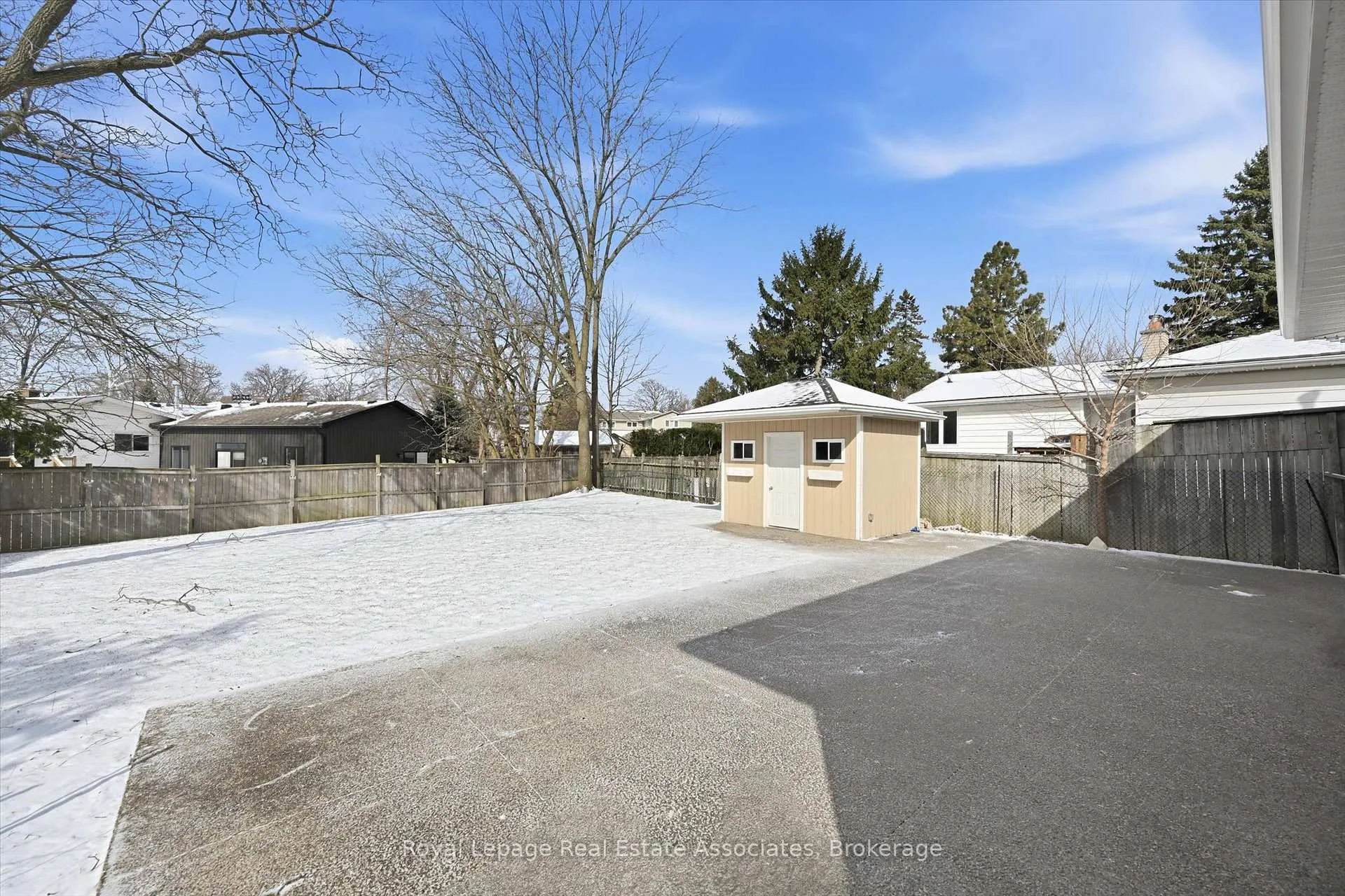Photo 41 of 26 Geneva Drive, Hamilton, Buchanan — HOMEH
