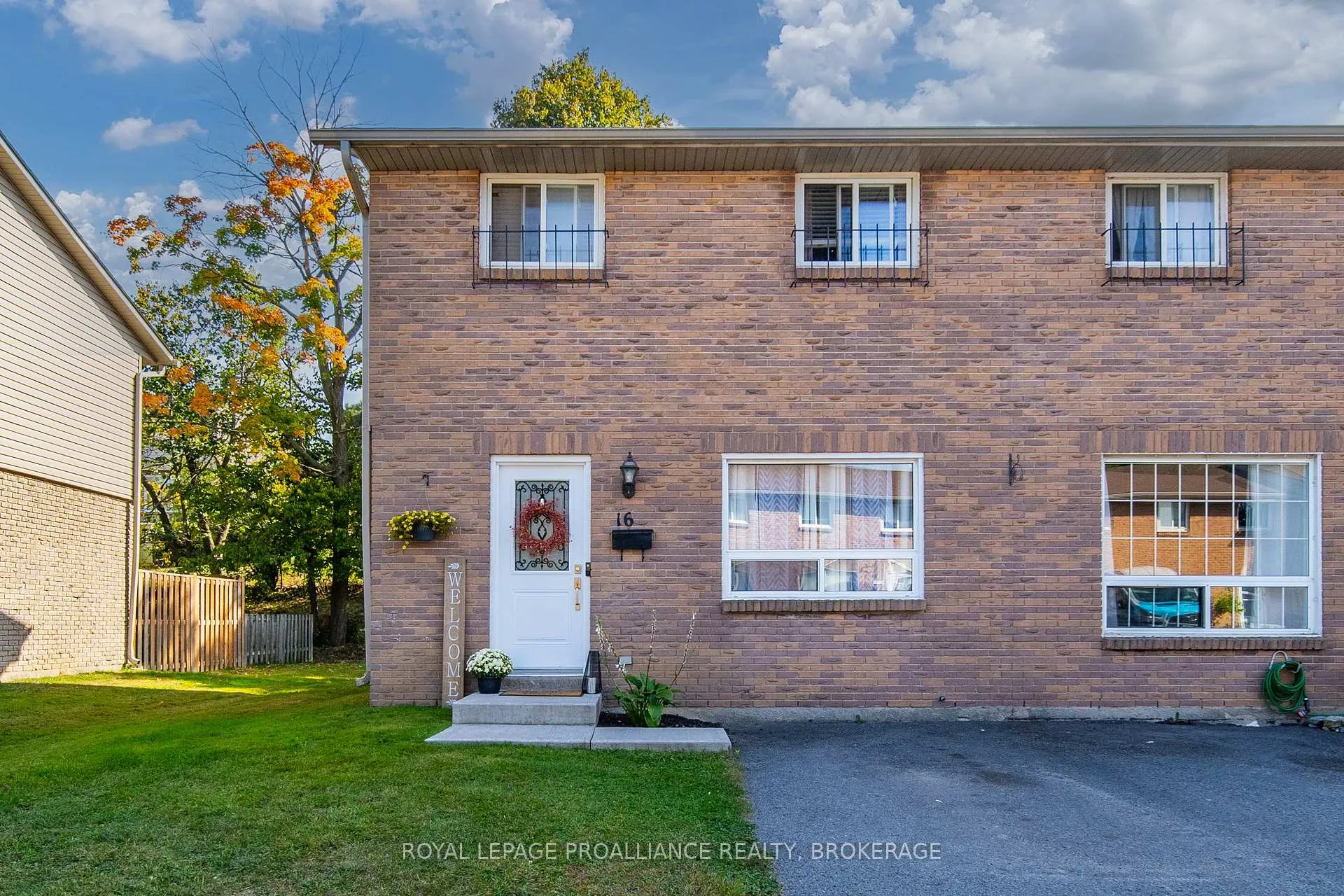 Photo 1 of 16 Rosemund Crescent, Kingston, West of Sir John A. Blvd — HOMEH