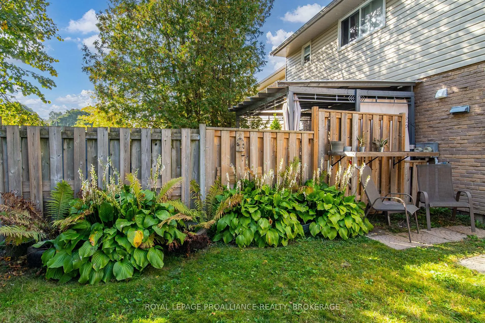 Photo 42 of 16 Rosemund Crescent, Kingston, West of Sir John A. Blvd — HOMEH