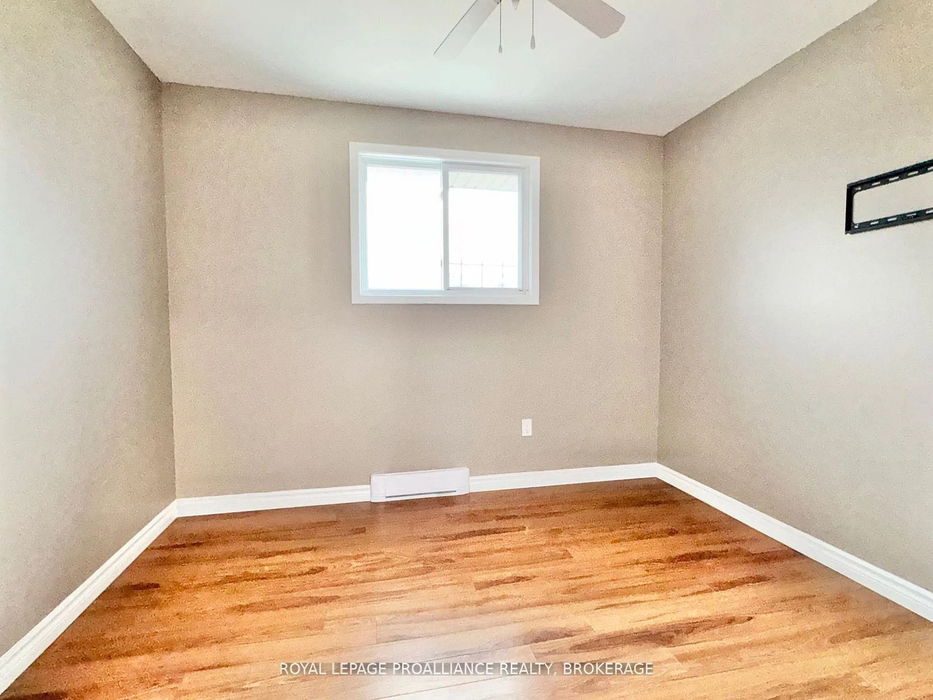 Photo 45 of 16 Rosemund Crescent, Kingston, West of Sir John A. Blvd — HOMEH
