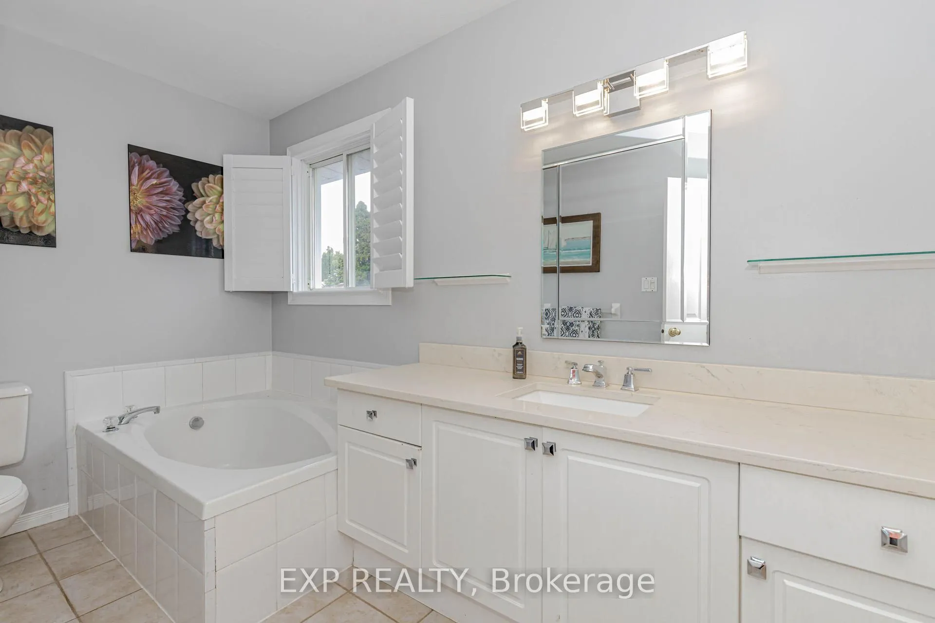 Photo 24 of 32 Vineberg Drive, Hamilton, Chappel — HOMEH