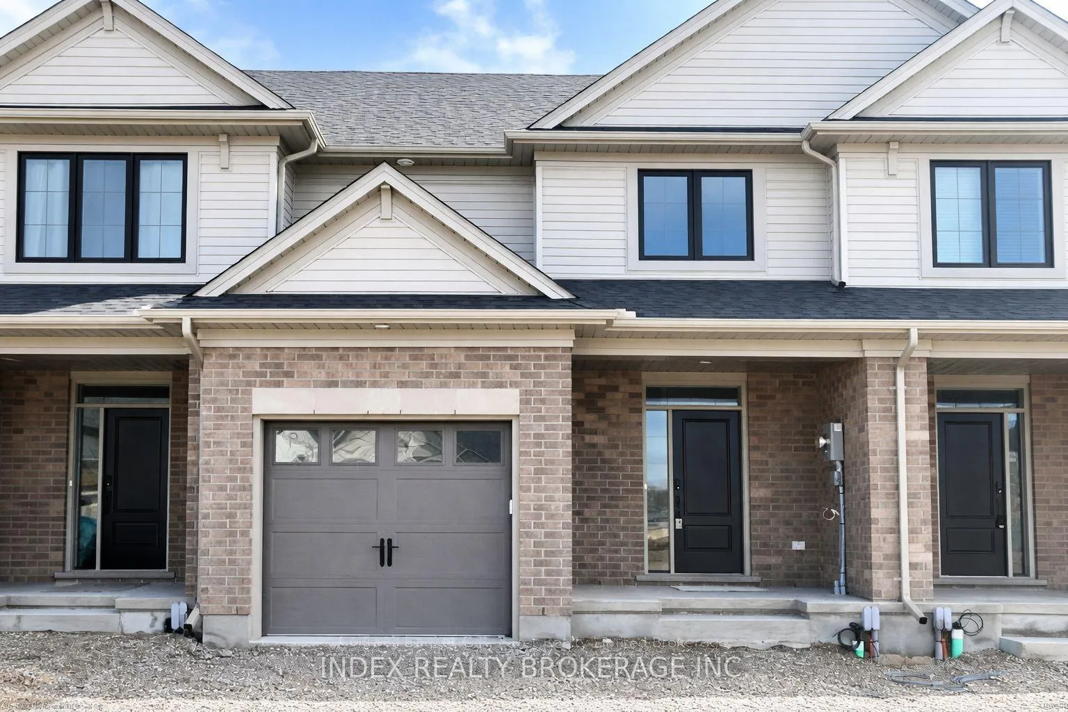 Photo 1 of 30 Keba Crescent, Tillsonburg — HOMEH