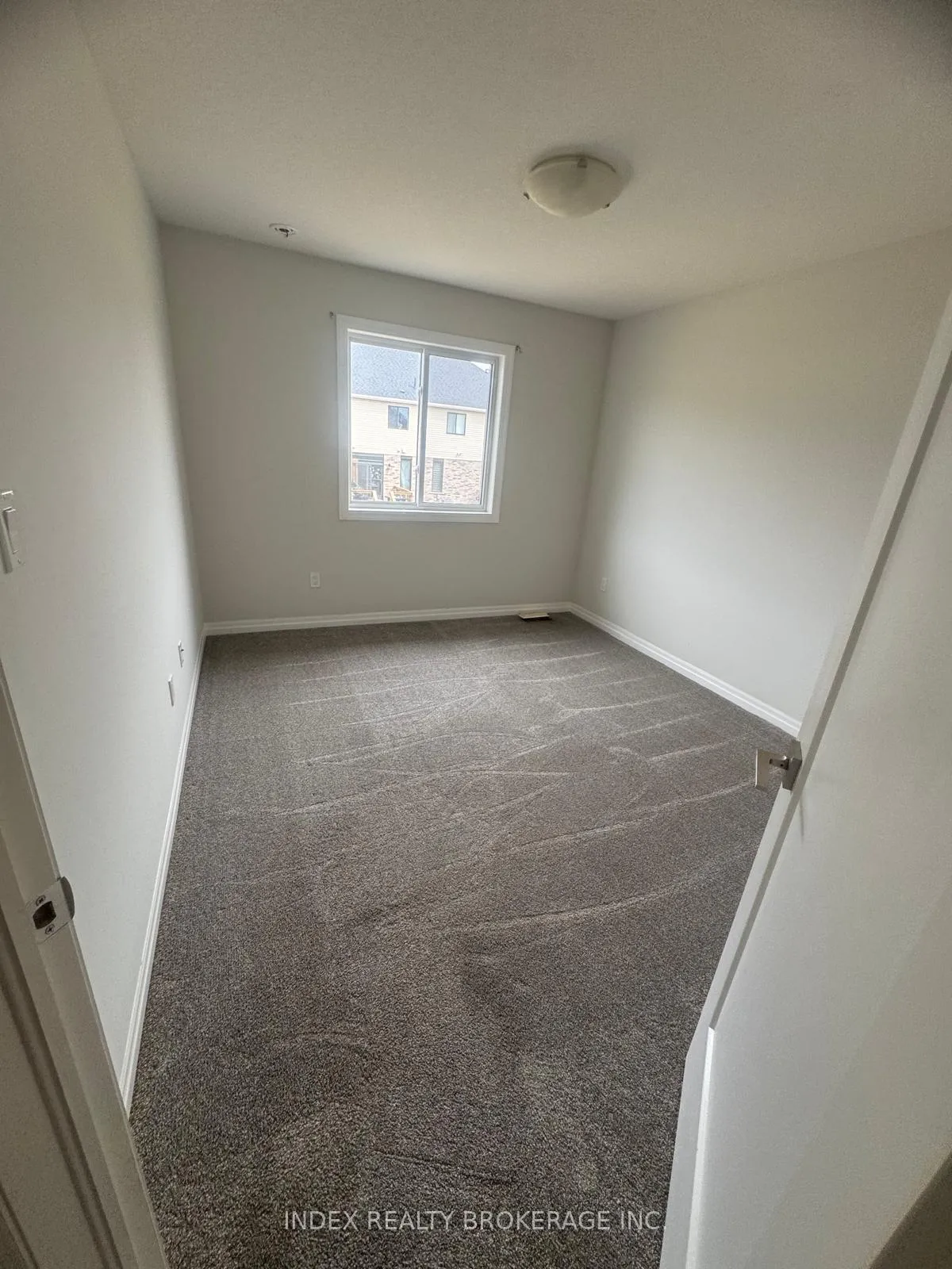 Photo 3 of 30 Keba Crescent, Tillsonburg — HOMEH
