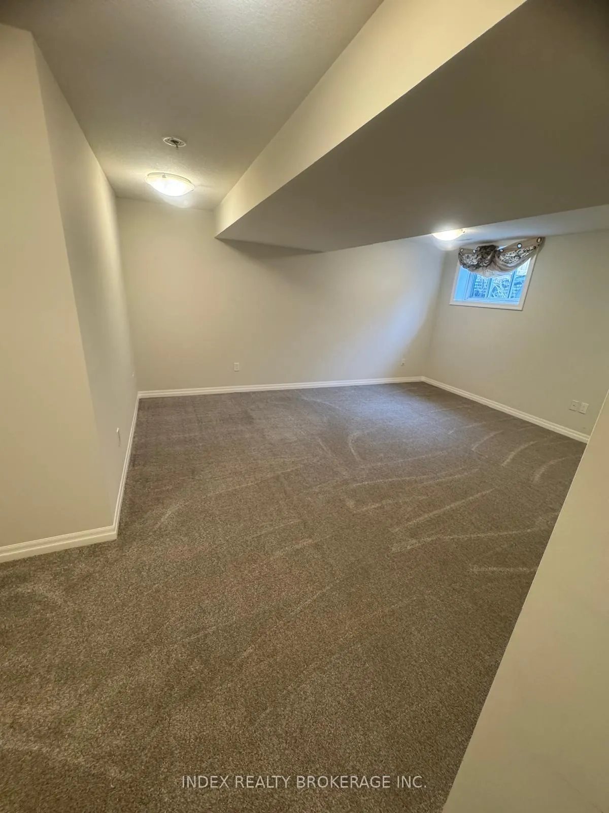 Photo 10 of 30 Keba Crescent, Tillsonburg — HOMEH