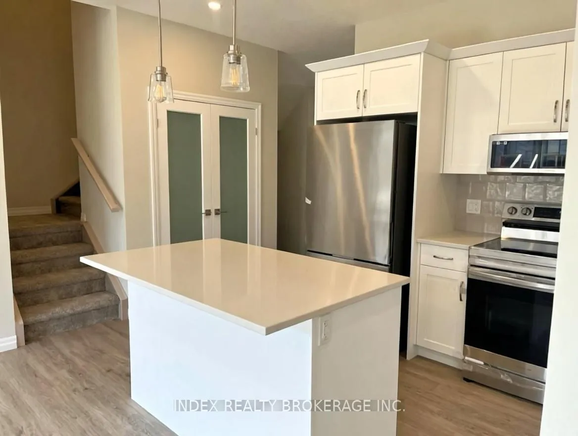 Photo 17 of 30 Keba Crescent, Tillsonburg — HOMEH