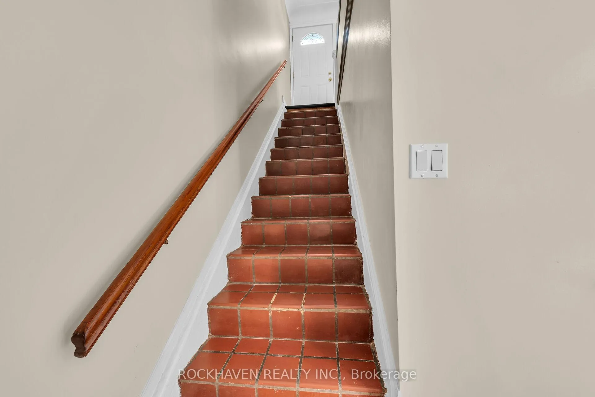 Photo 13 of 36 Macklin Street N, Hamilton, Westdale — HOMEH
