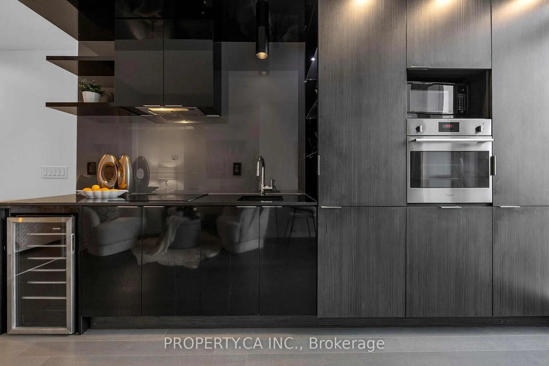 Photo 7 of Unit PH12, 70 Temperance Street, Toronto, Bay Street Corridor — HOMEH