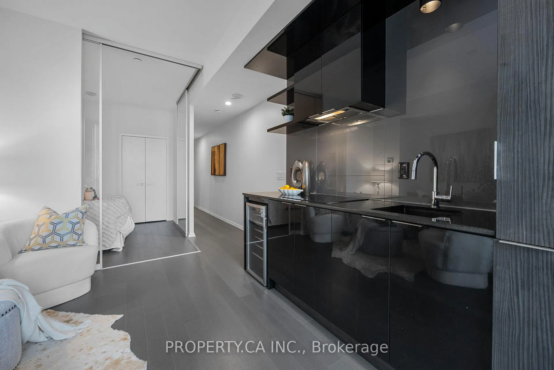 Photo 13 of Unit PH12, 70 Temperance Street, Toronto, Bay Street Corridor — HOMEH