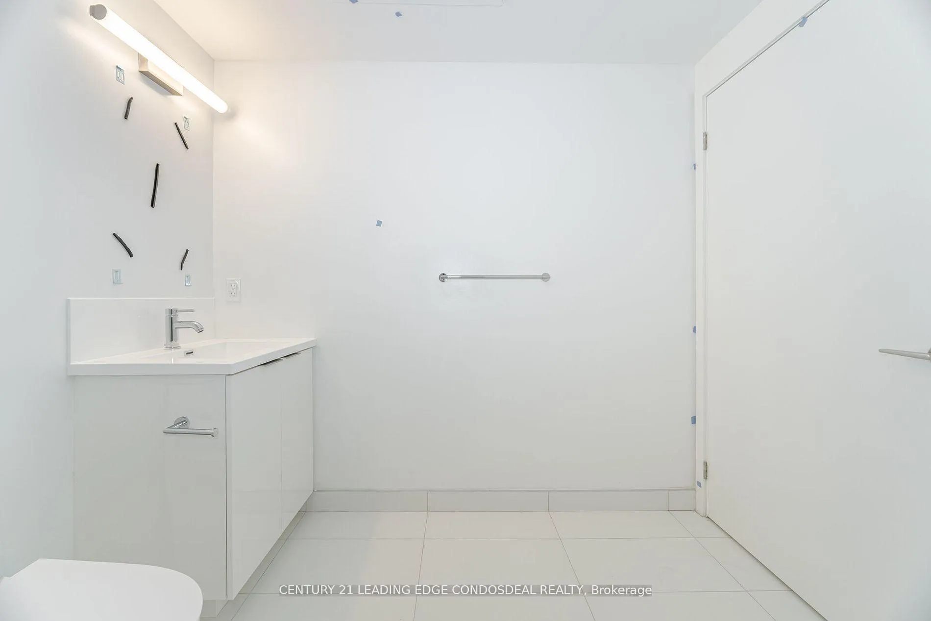 Photo 20 of Unit 2518, 230 Simcoe Street, Toronto, Kensington-Chinatown — HOMEH