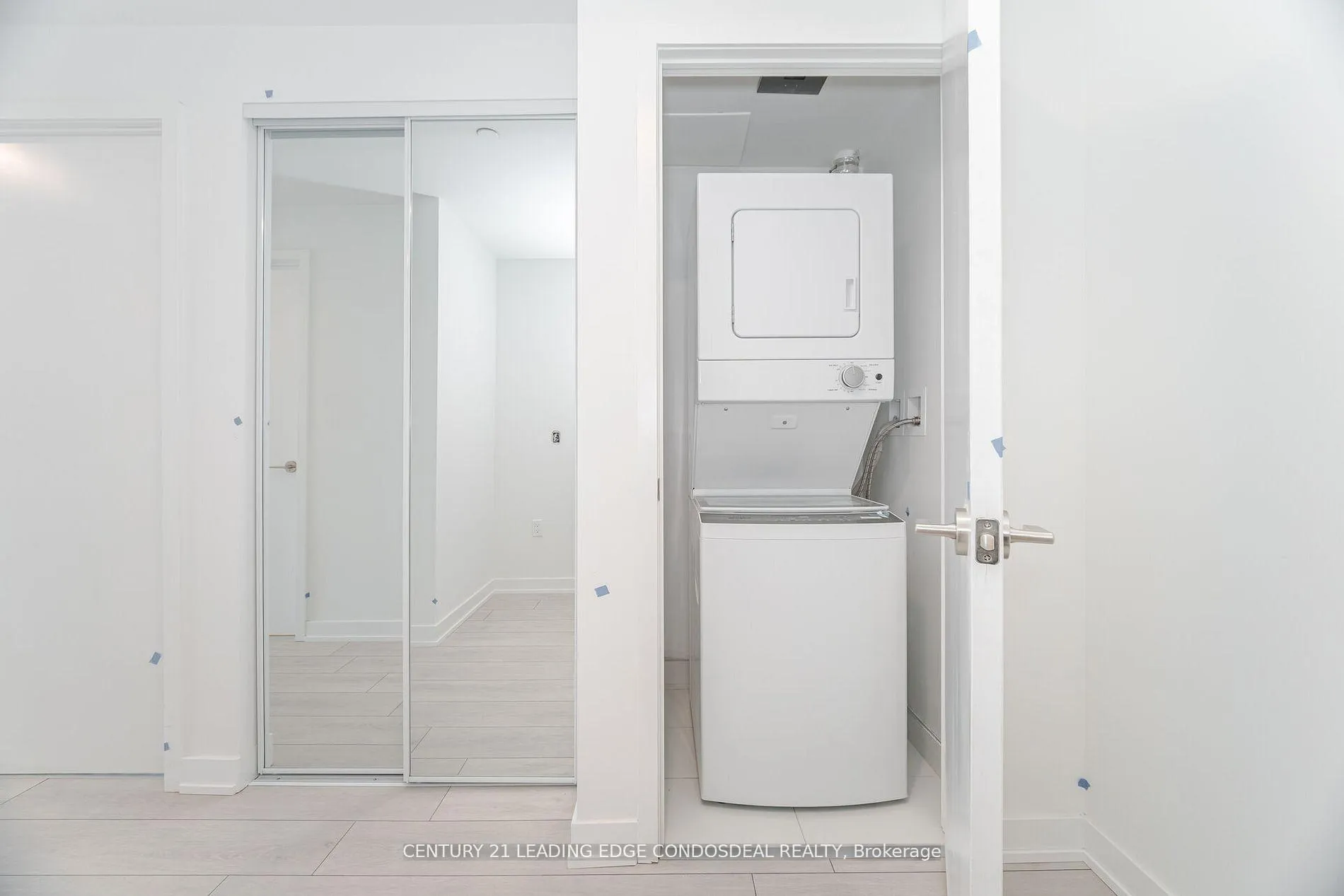 Photo 21 of Unit 2518, 230 Simcoe Street, Toronto, Kensington-Chinatown — HOMEH