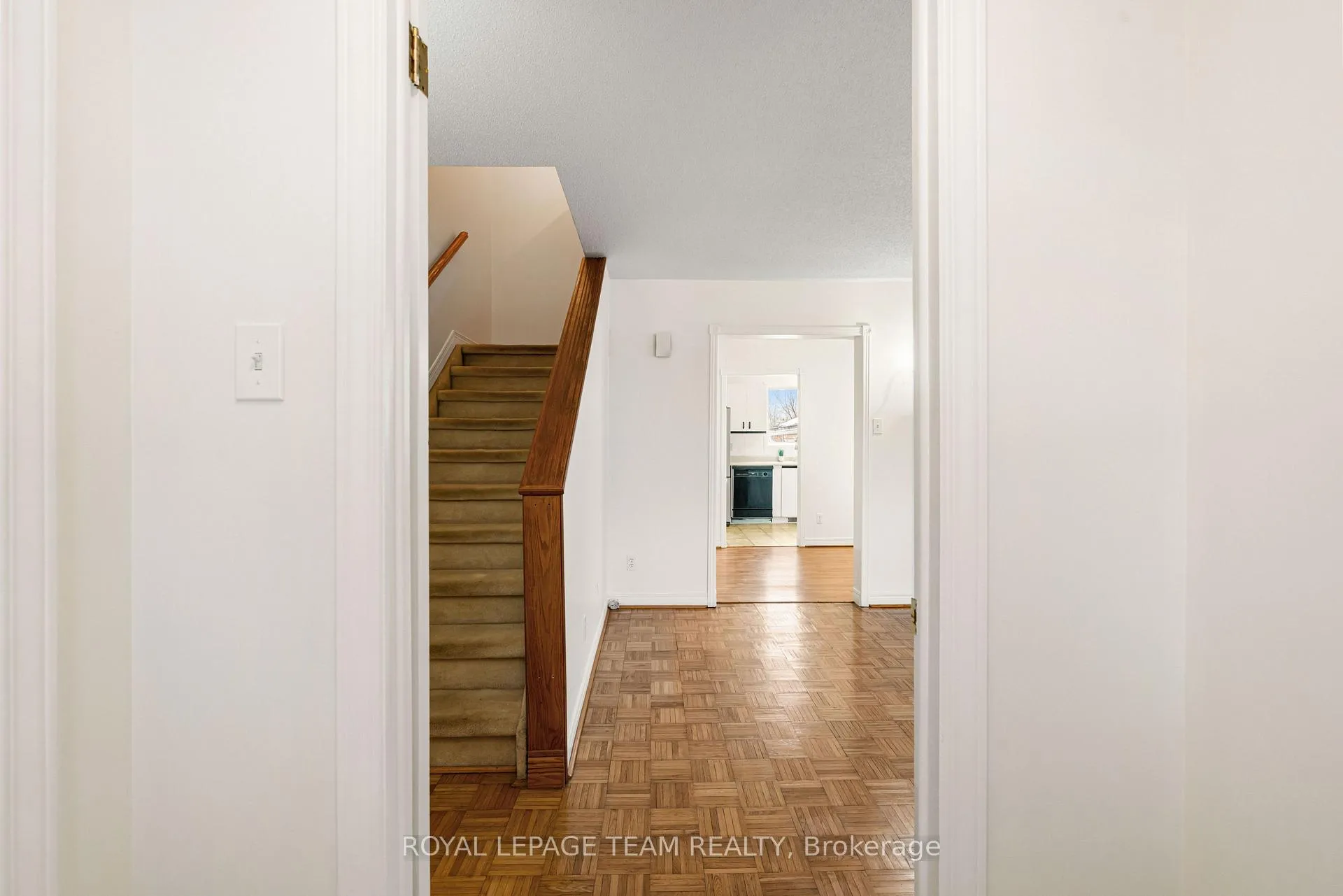 Photo 6 of 52 Rowan Drive, South Dundas, Morrisburg — HOMEH