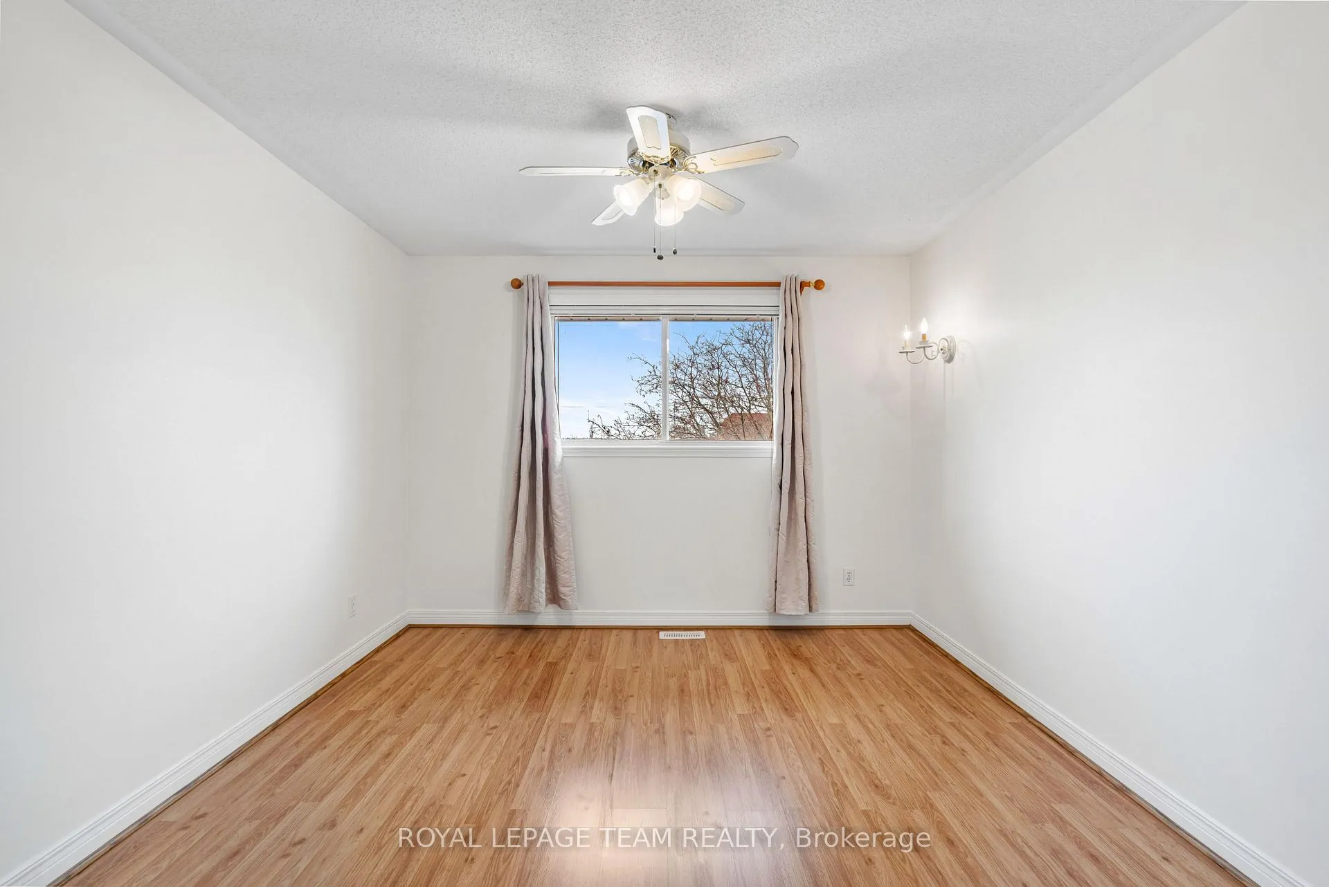 Photo 18 of 52 Rowan Drive, South Dundas, Morrisburg — HOMEH