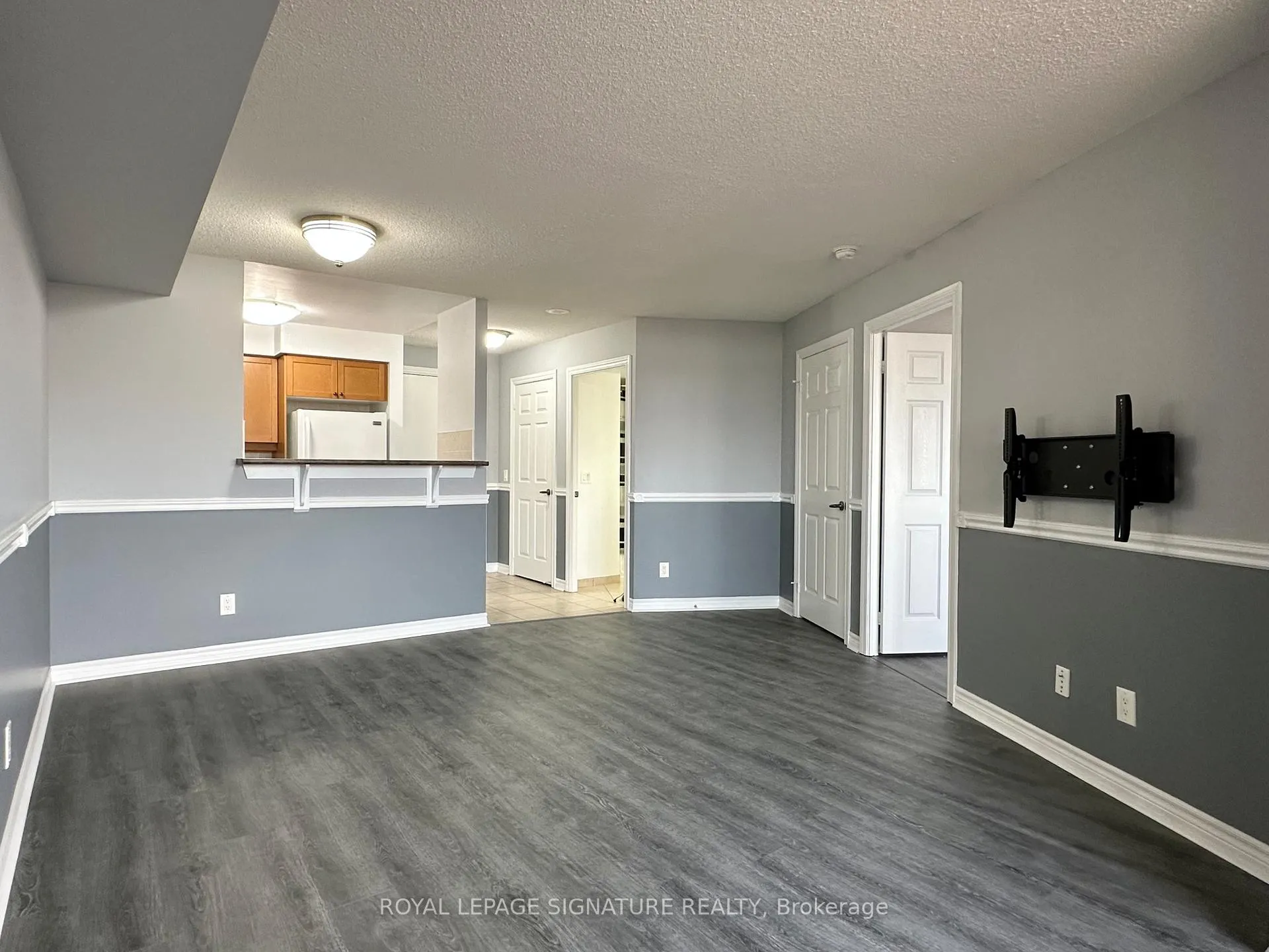 Photo 7 of Unit 822, 700 Humberwood Boulevard, Etobicoke, West Humber-Clairville — HOMEH