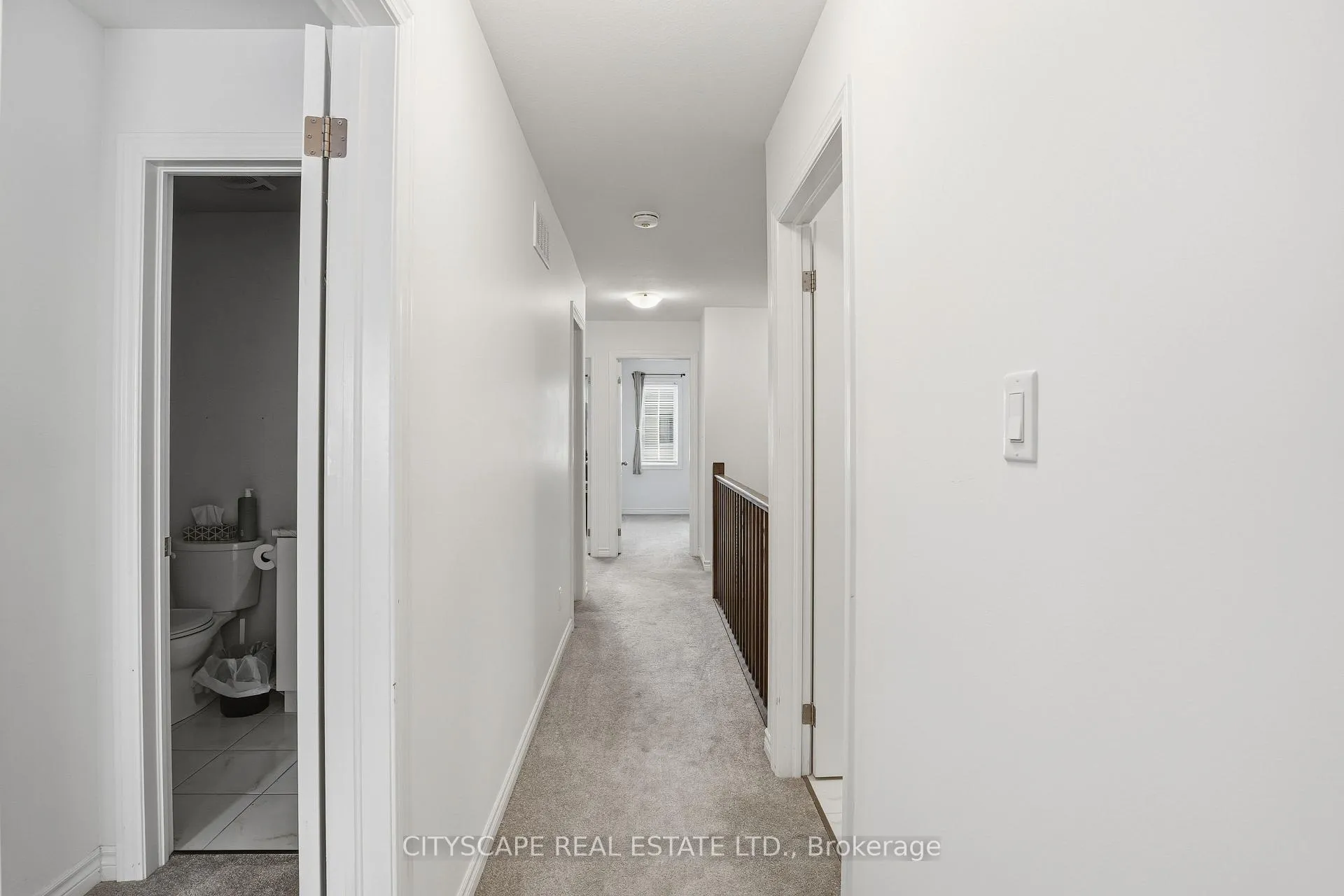 Photo 17 of 35 Woodedge Circle, Kitchener, Huron Park — HOMEH