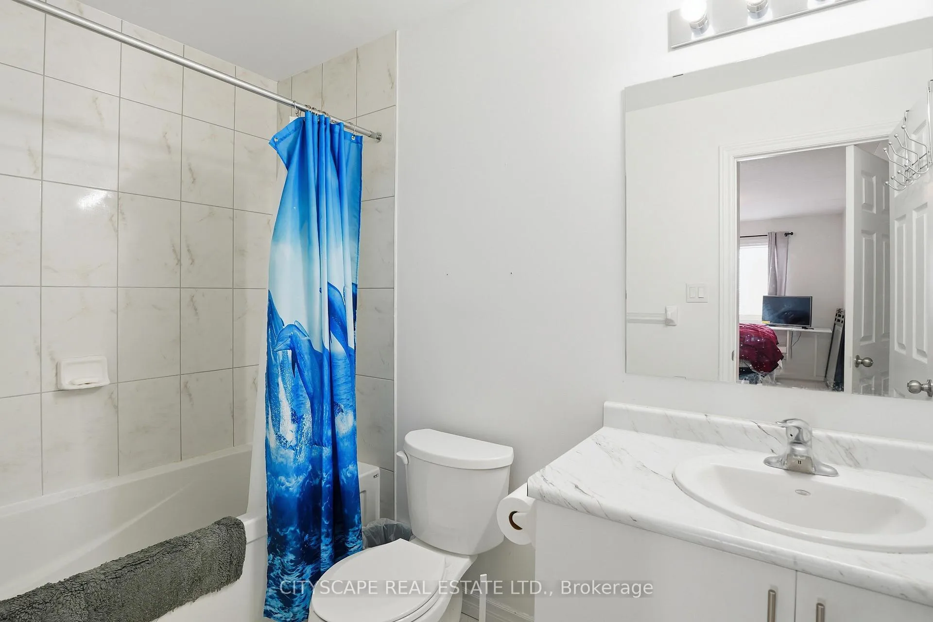 Photo 24 of 35 Woodedge Circle, Kitchener, Huron Park — HOMEH