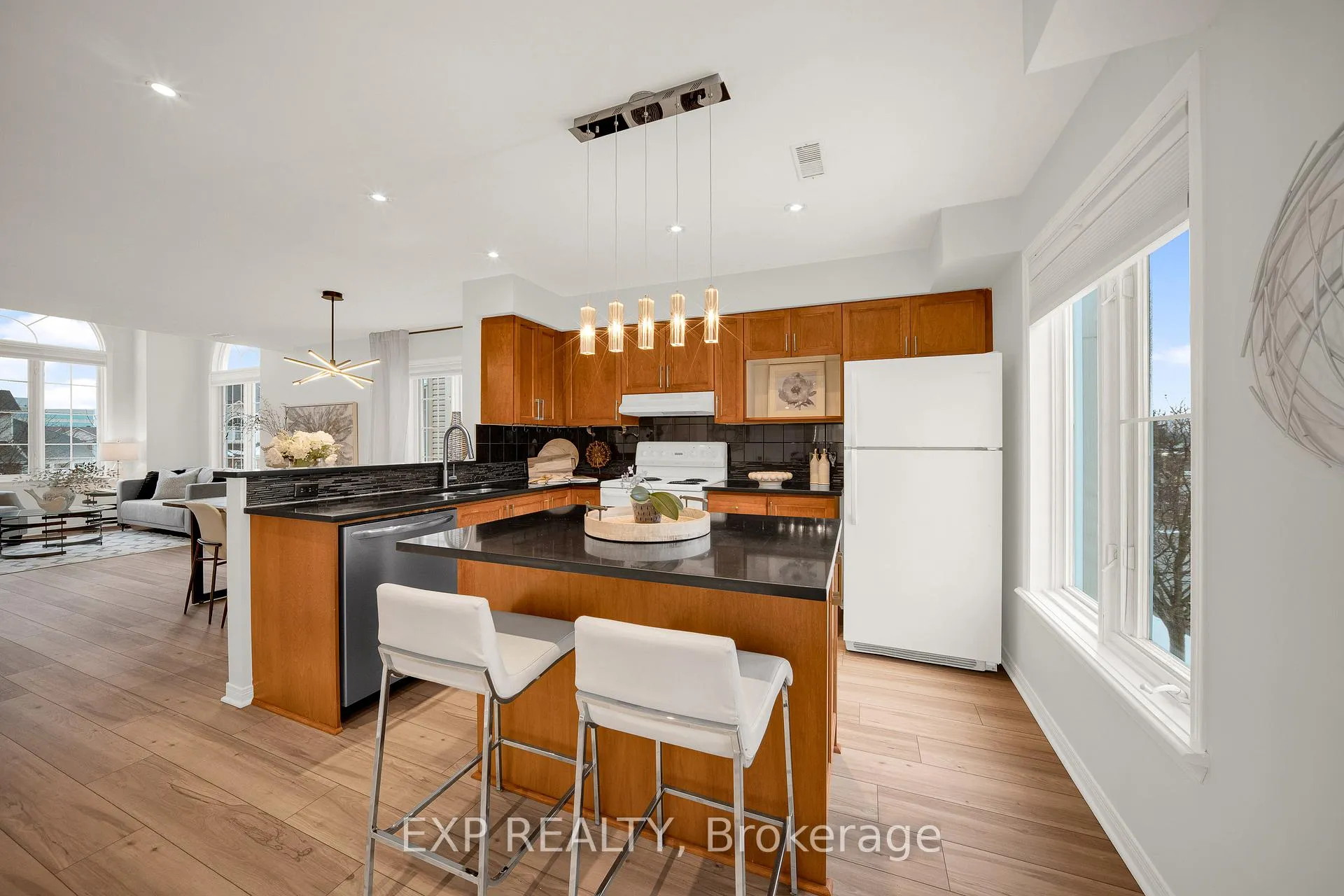 Photo 10 of 4481 Harper Avenue, Ottawa, Carson Grove — HOMEH