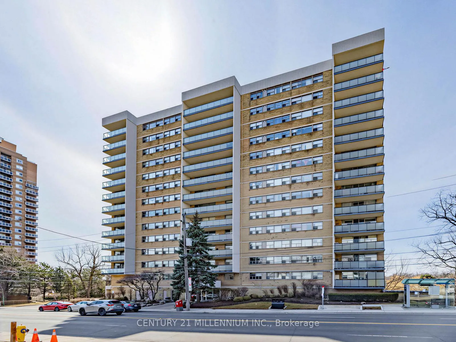 Front of Unit 805, 2130 Weston Road