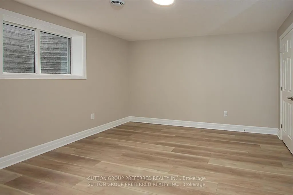 Photo 26 of 114 Barons Court, Central Elgin, Belmont — HOMEH
