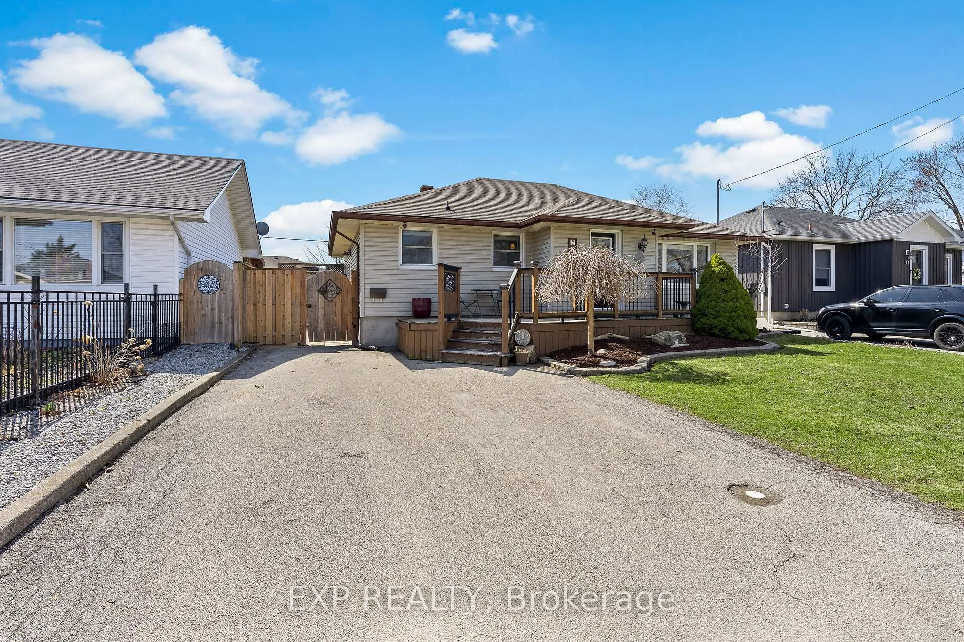Photo 3 of 9 Parkdale Drive, Thorold, Thorold Downtown — HOMEH