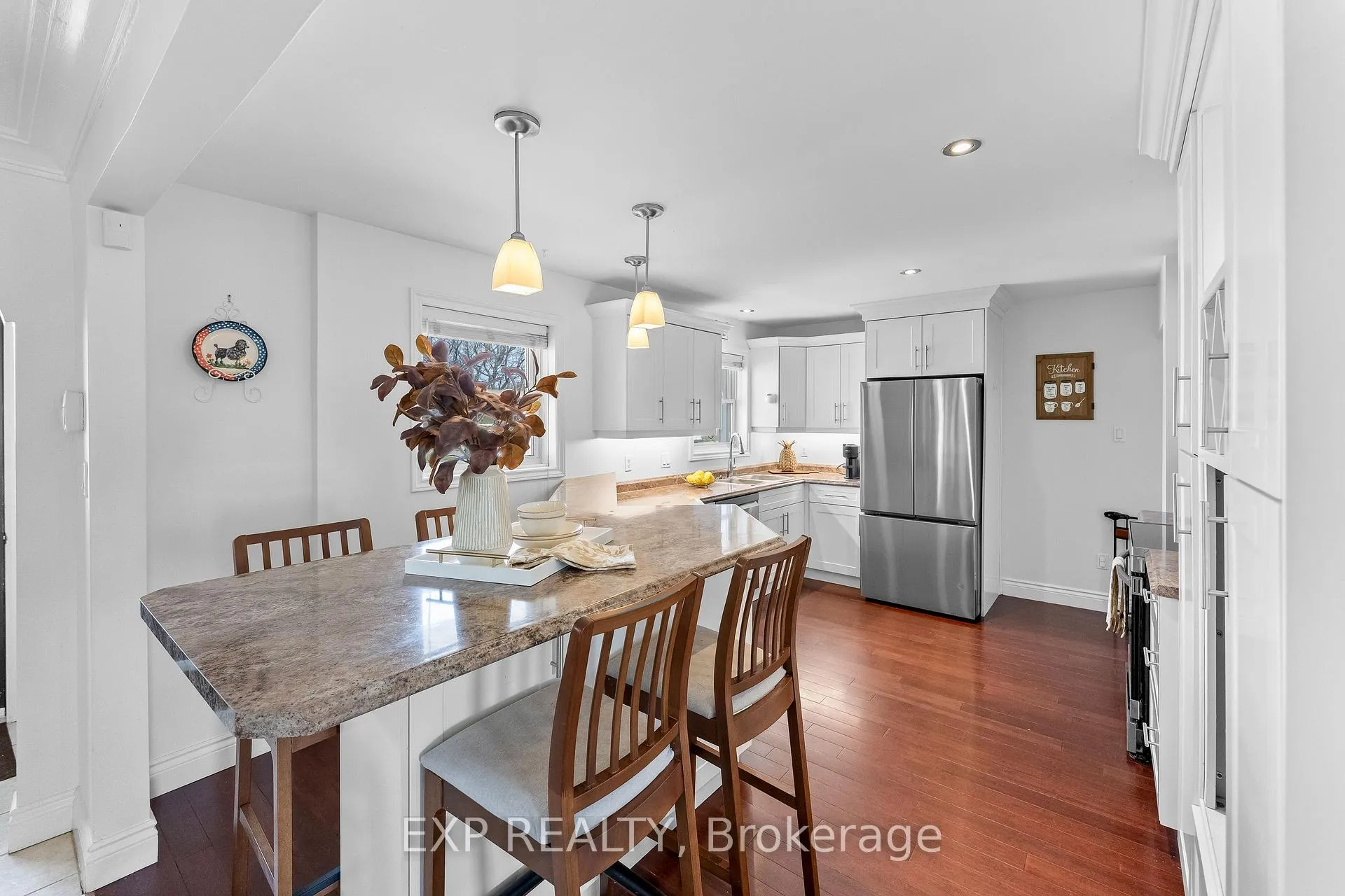Photo 10 of 9 Parkdale Drive, Thorold, Thorold Downtown — HOMEH