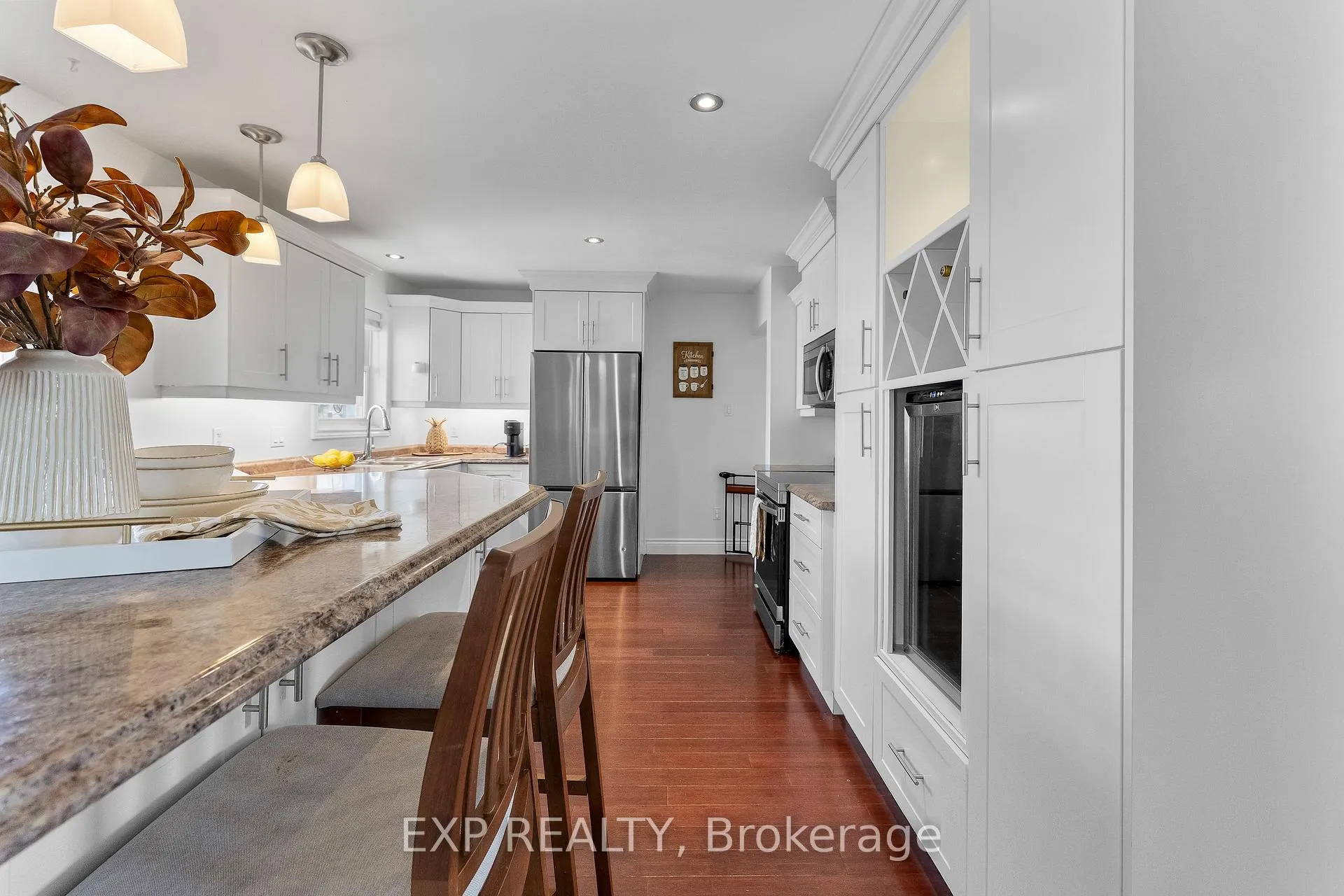 Photo 11 of 9 Parkdale Drive, Thorold, Thorold Downtown — HOMEH