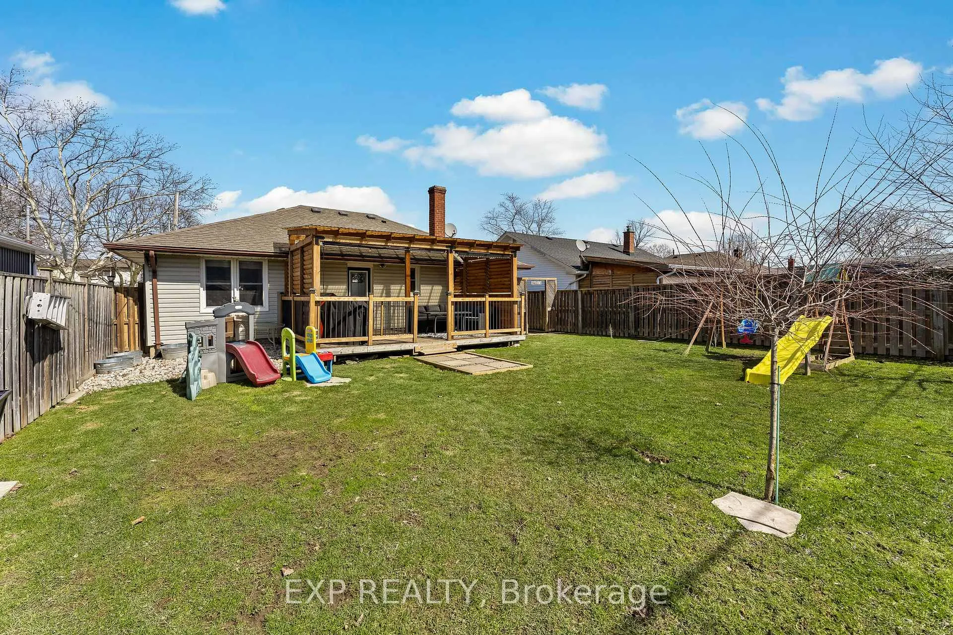Photo 37 of 9 Parkdale Drive, Thorold, Thorold Downtown — HOMEH