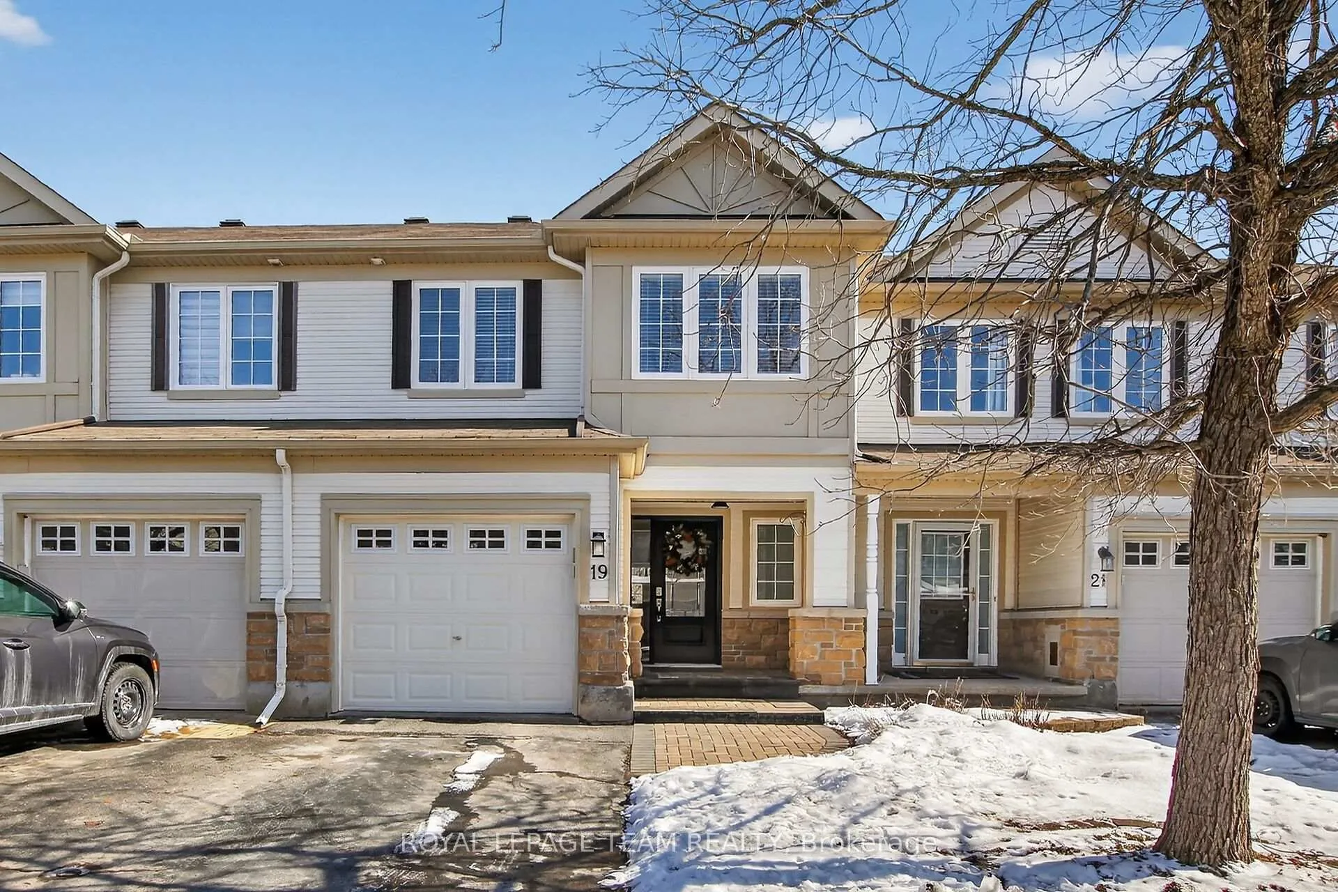 Front of 19 Goldthorpe Private