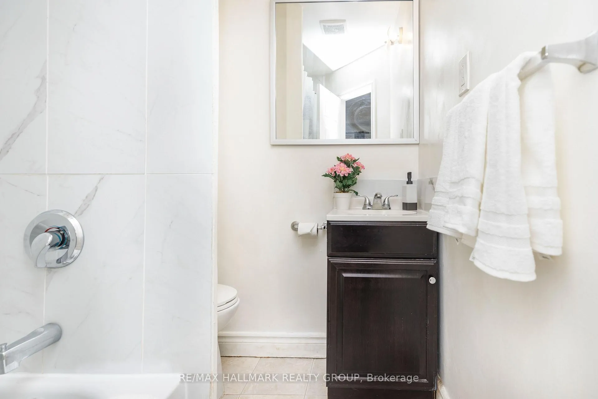 Photo 6 of Unit 3, 456 Bronson Avenue, Ottawa, West Centre Town — HOMEH