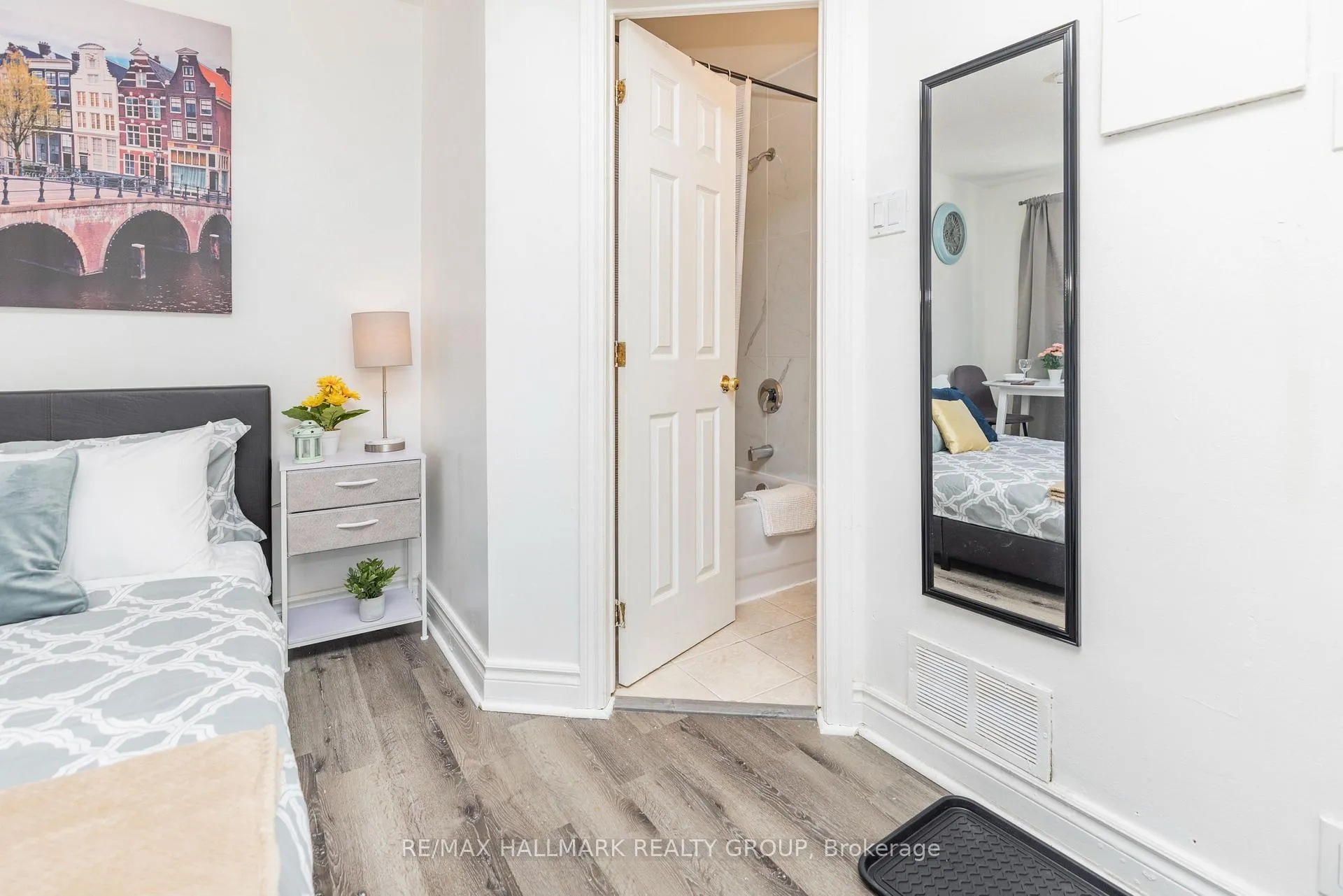 Photo 12 of Unit 3, 456 Bronson Avenue, Ottawa, West Centre Town — HOMEH