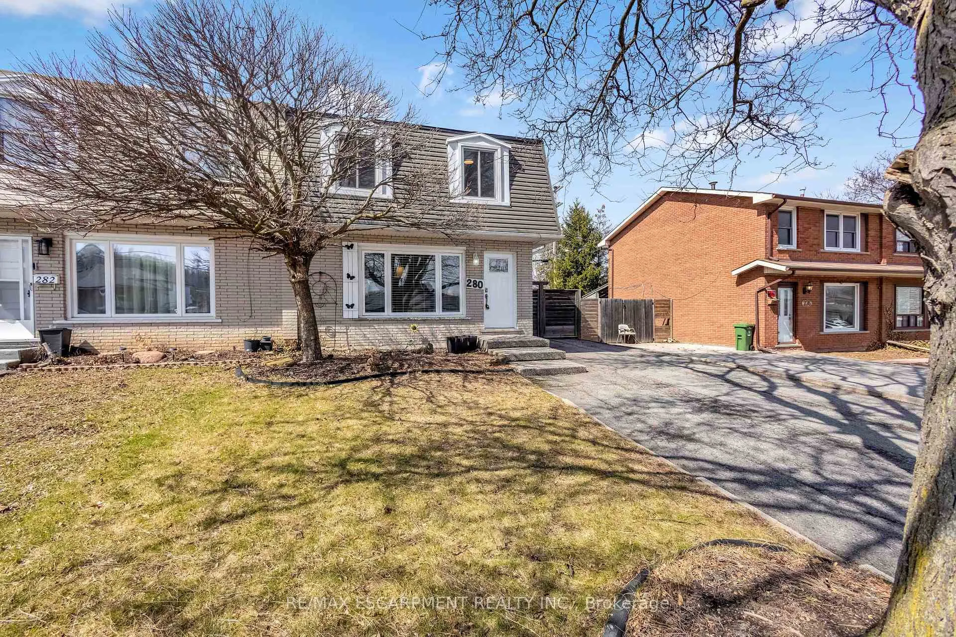 Photo 2 of 280 Quigley Street, Hamilton, Vincent — HOMEH